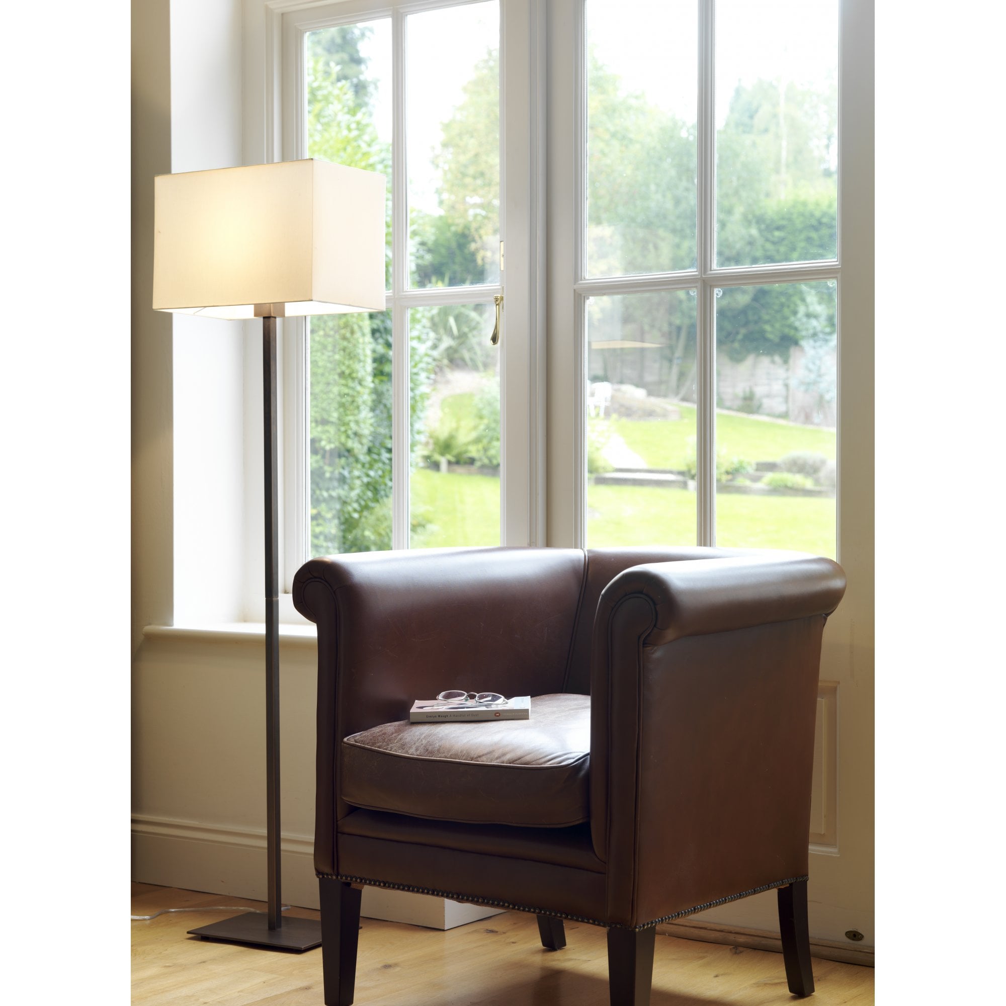 1080047 Park Lane Floor Floor Light Bronze