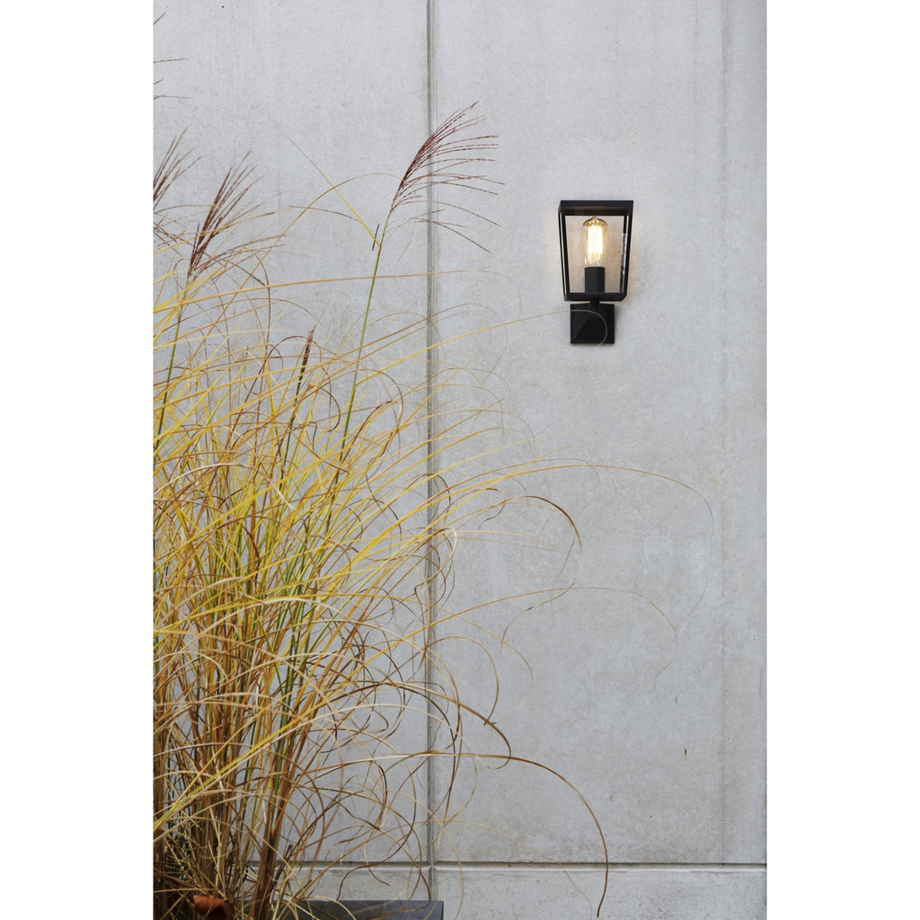 1366002 Farringdon Outdoor Wall Light Textured Black (S)
