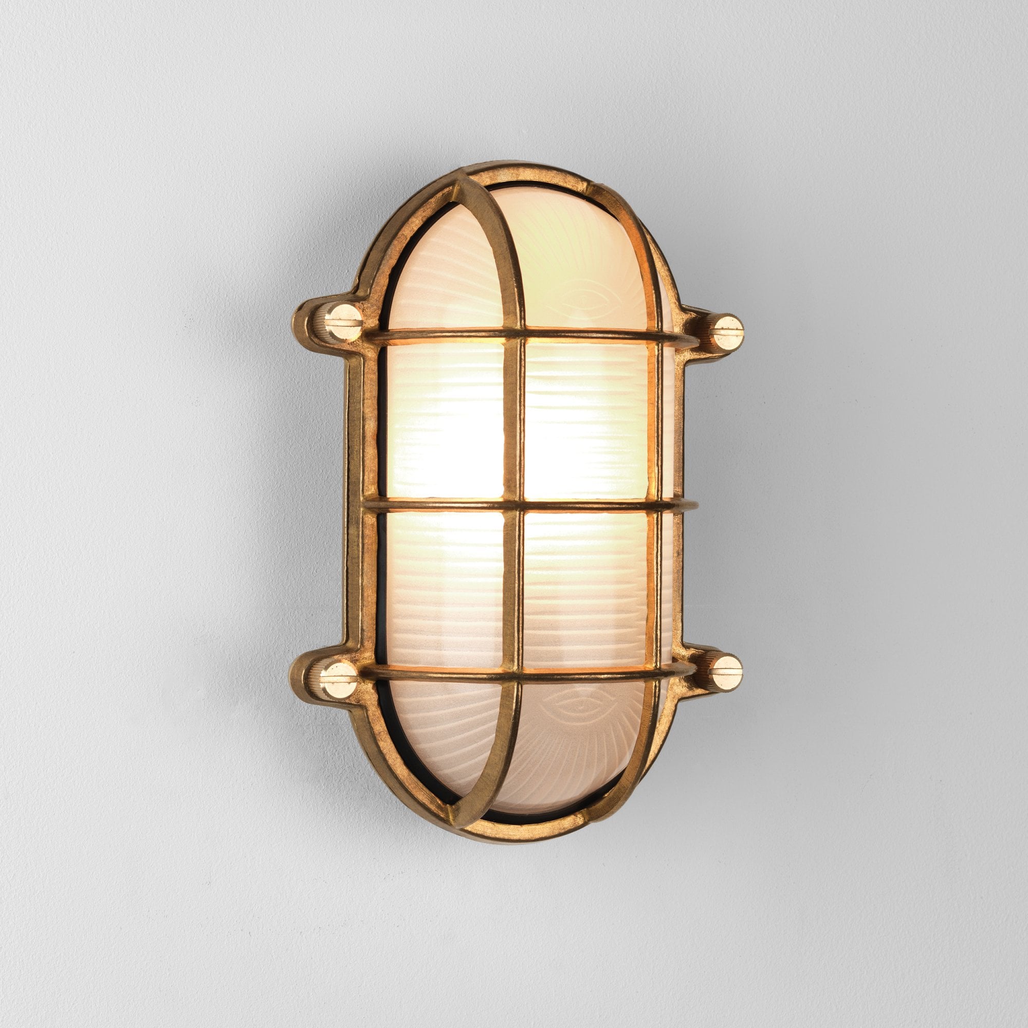 1376006 Thurso Oval Outdoor Wall Light Cast Brass