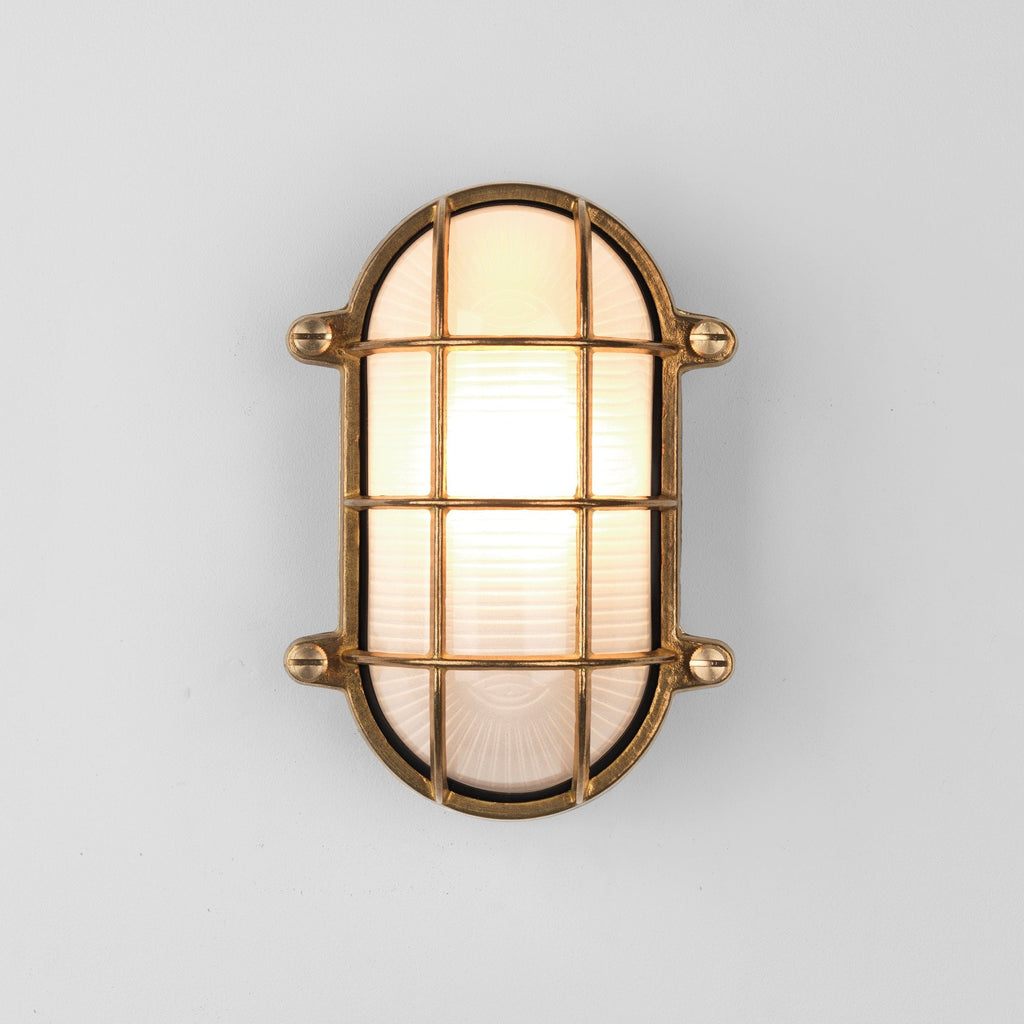 1376006 Thurso Oval Outdoor Wall Light Cast Brass