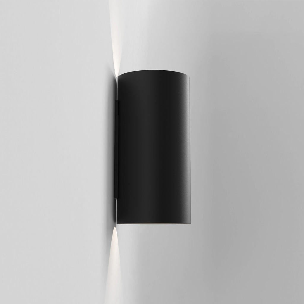 1399023 Yuma 240 LED Wall Light Textured Black (S)