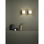 1074001 Luga Wall Light White Glass (S)