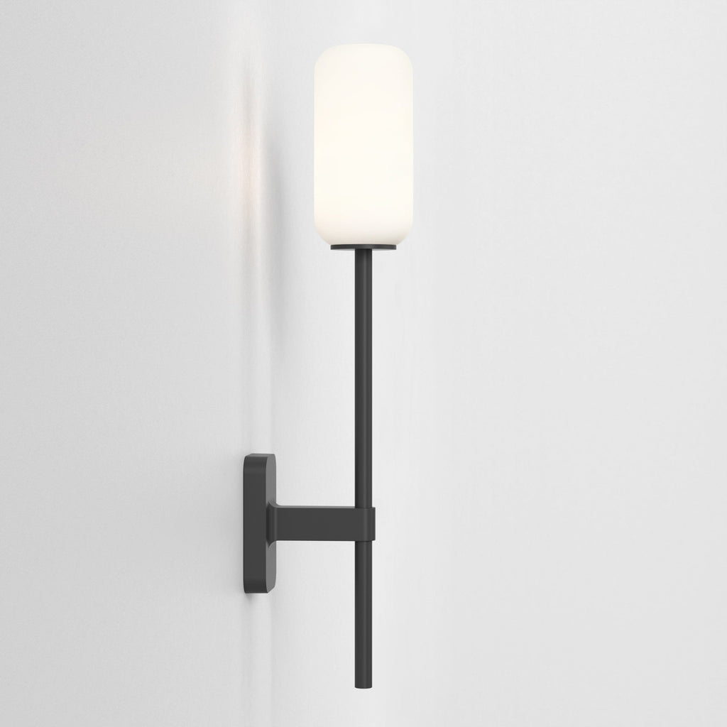 1429006 Tacoma Single Grande Bathroom Wall Light Matt Black