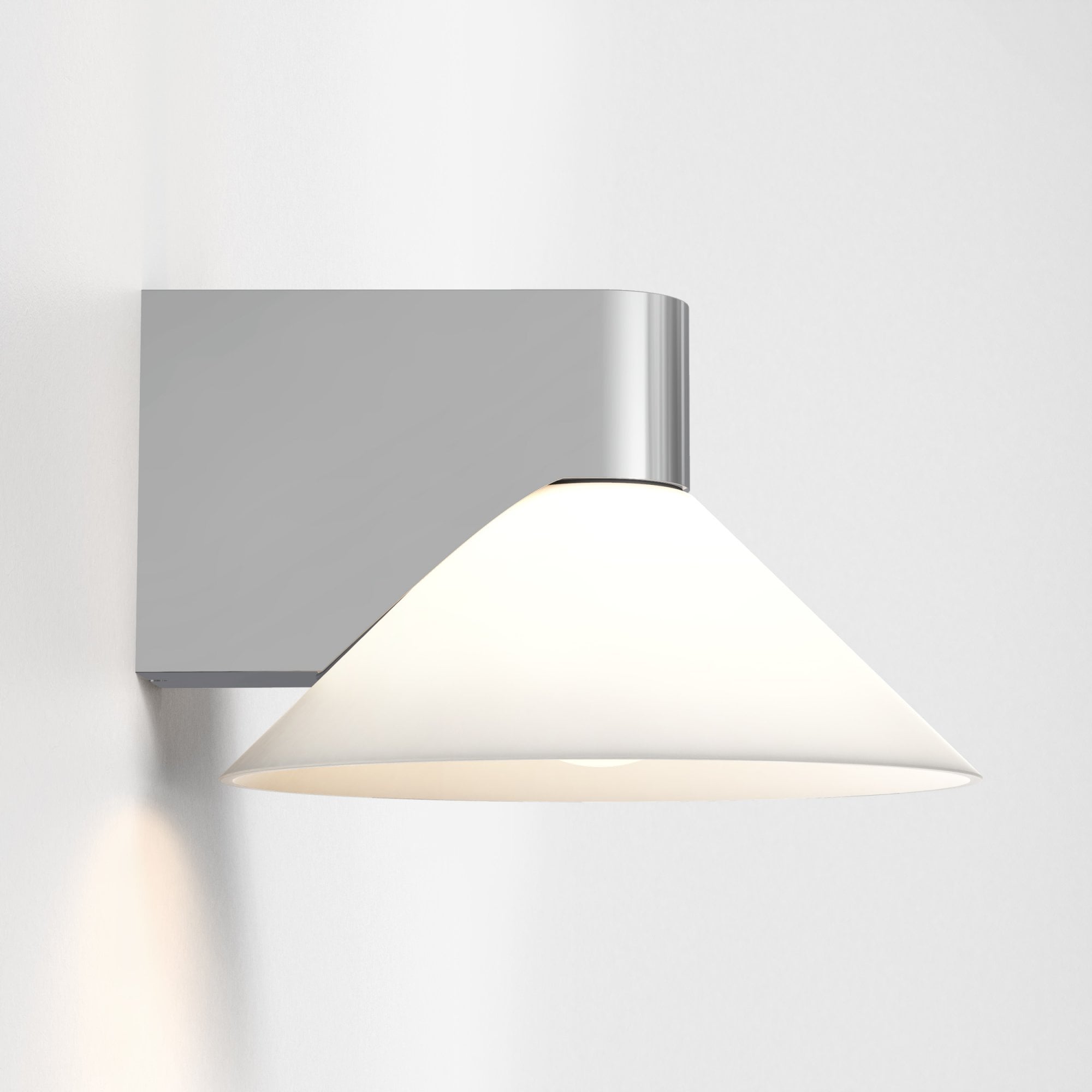 1451001 Conic Bathroom Wall Light Polished Chrome