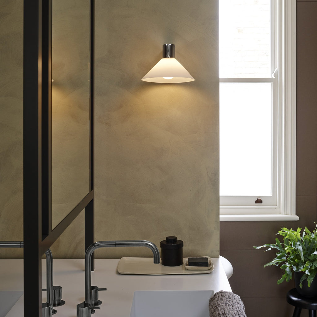 1451001 Conic Bathroom Wall Light Polished Chrome