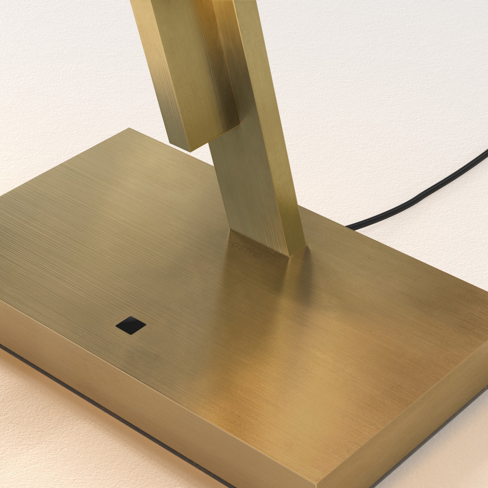 1465001 Gerrit LED Table Light Anodised Gold