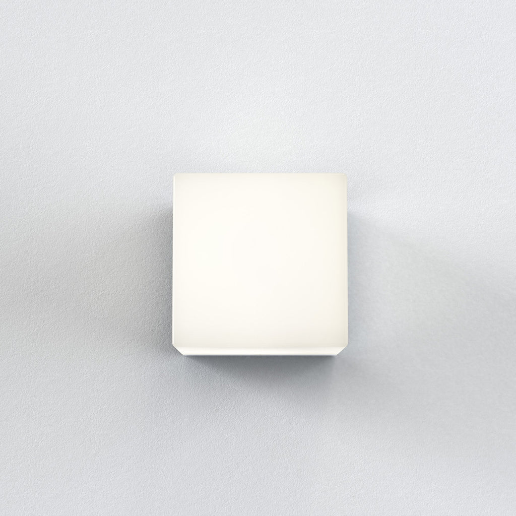 1140001 Cube Bathroom Wall Light Polished Chrome