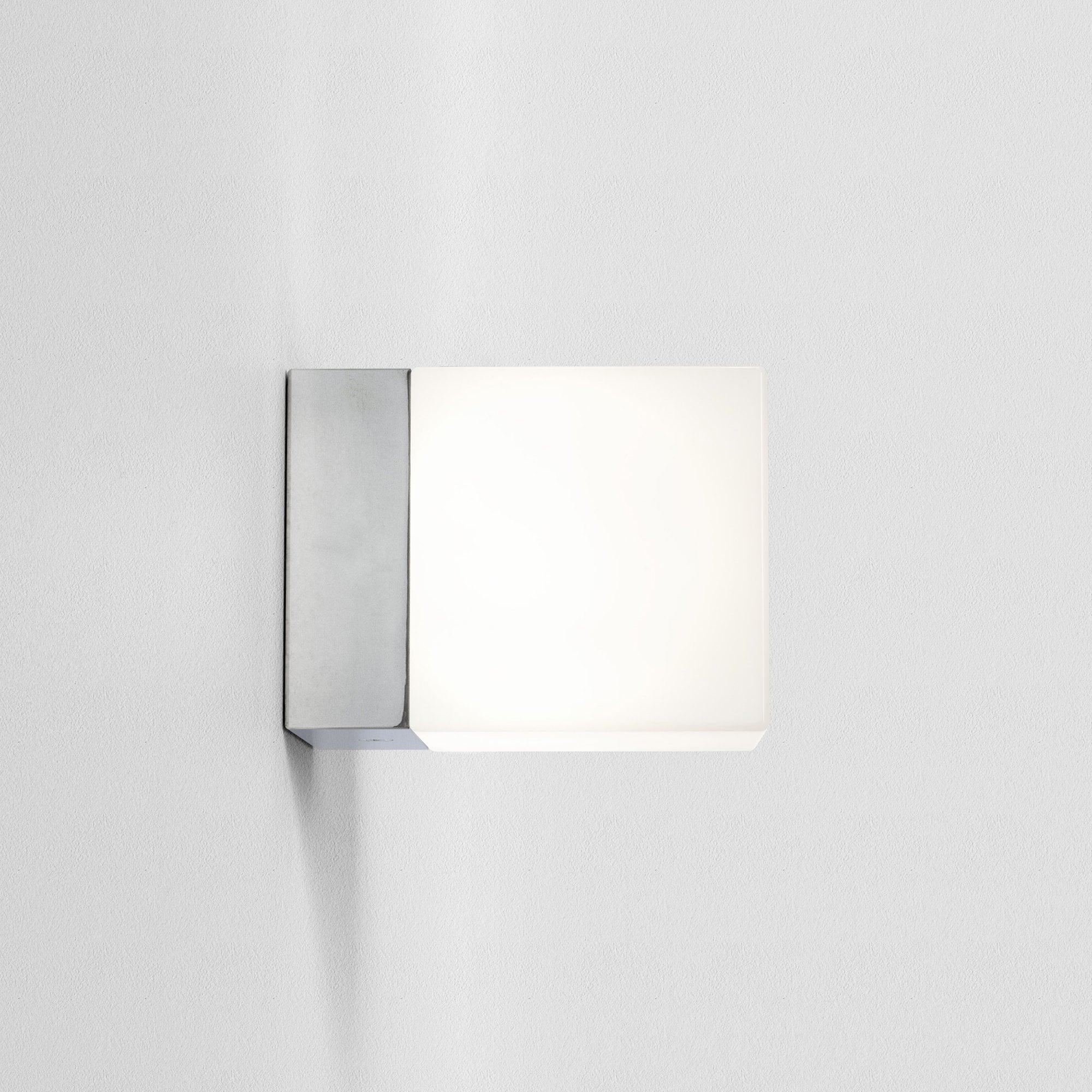 1140001 Cube Bathroom Wall Light Polished Chrome