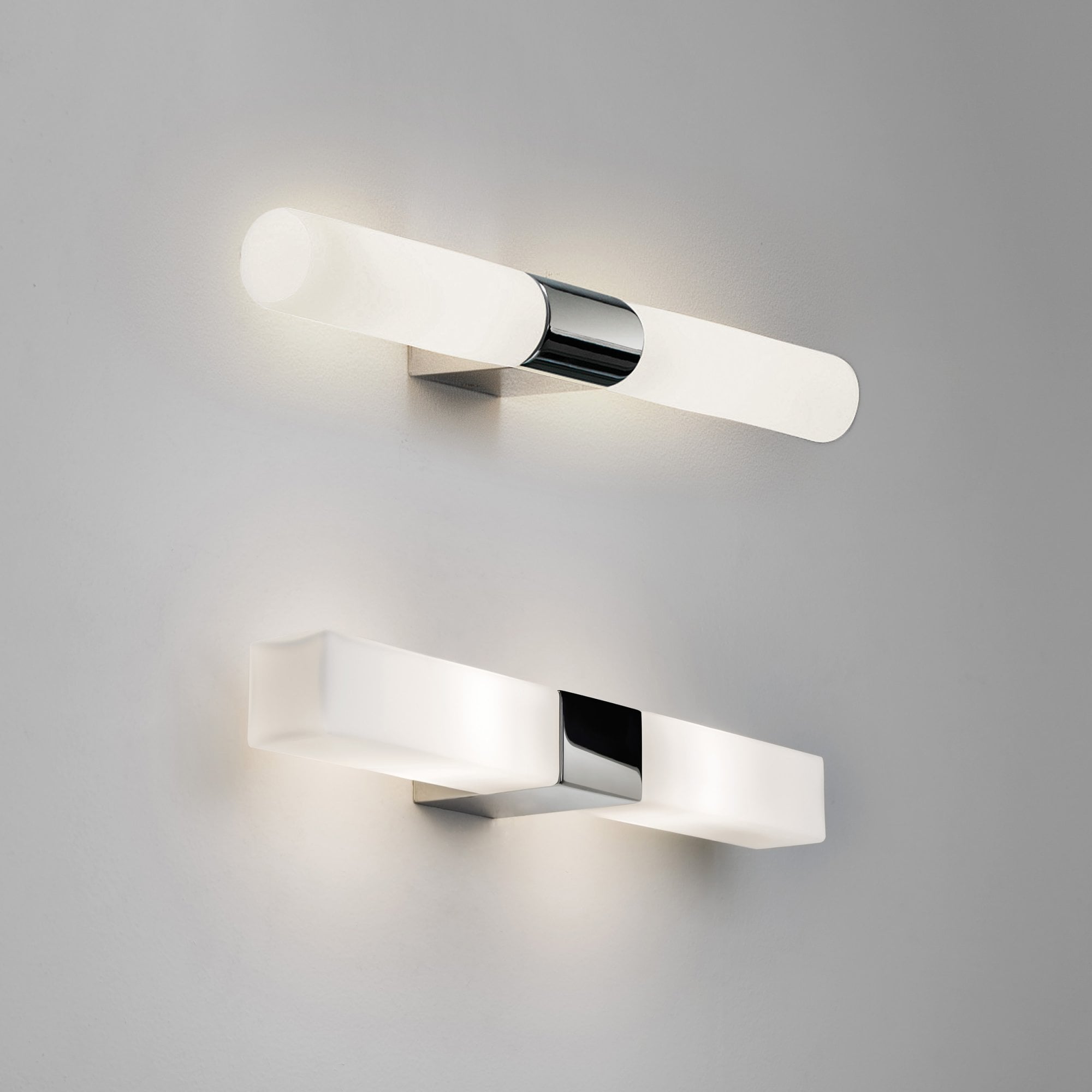 1143001 Padova Bathroom Wall Light Polished Chrome
