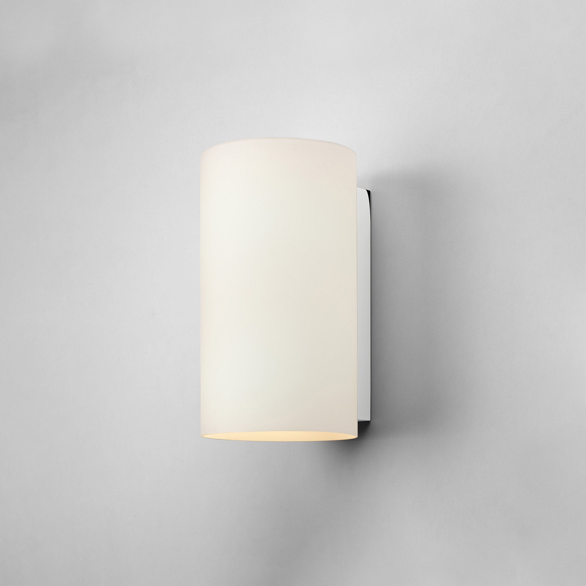 1186002 Cyl 260 Wall Light White Glass
