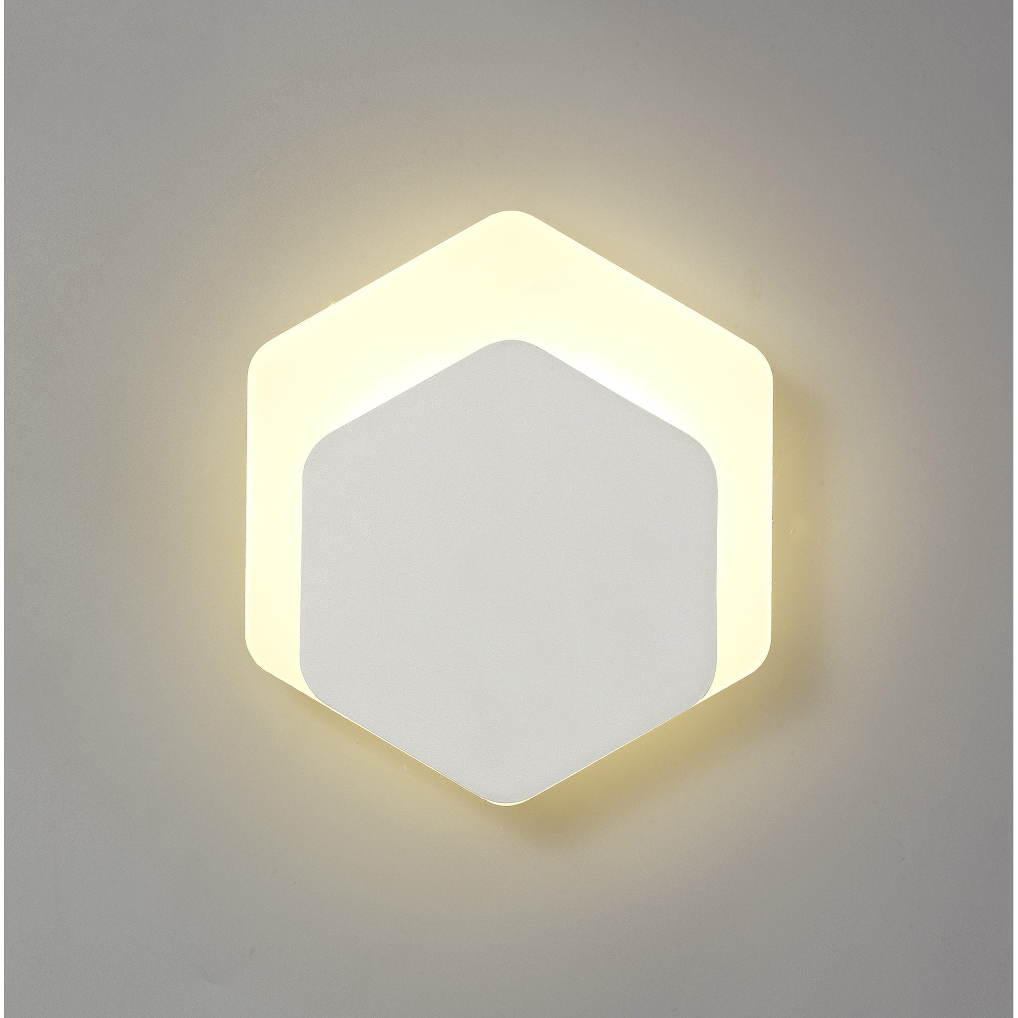 NLK04109 Modena Magnetic Base Wall Lamp LED 15/19cm Vertical Hexagonal Bottom Offset Sand White/Acrylic Frosted Diffuser