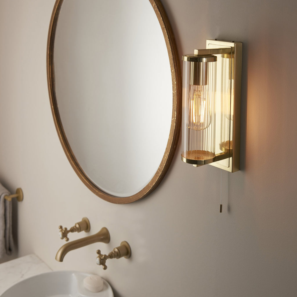 94075 Bathroom 1 Light Wall Light Satin Brass Plate & Clear Ribbed Glass