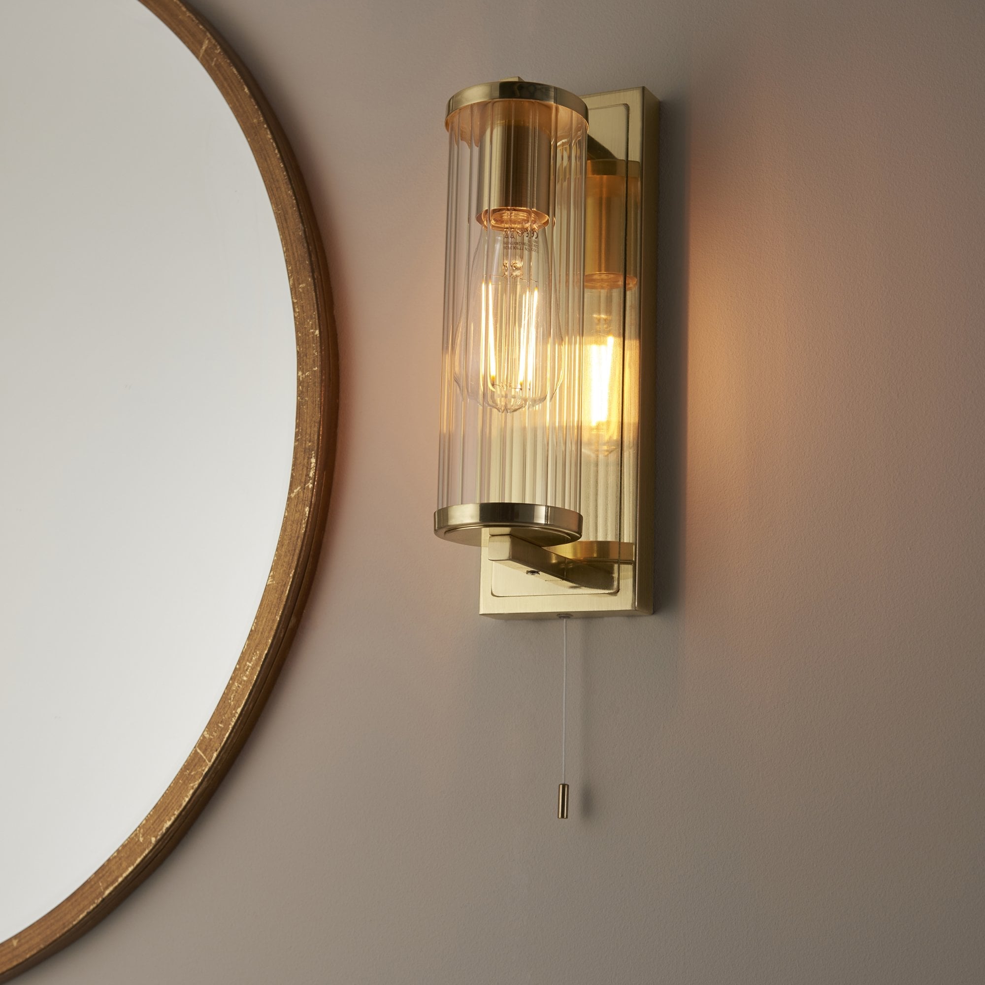 94075 Bathroom 1 Light Wall Light Satin Brass Plate & Clear Ribbed Glass