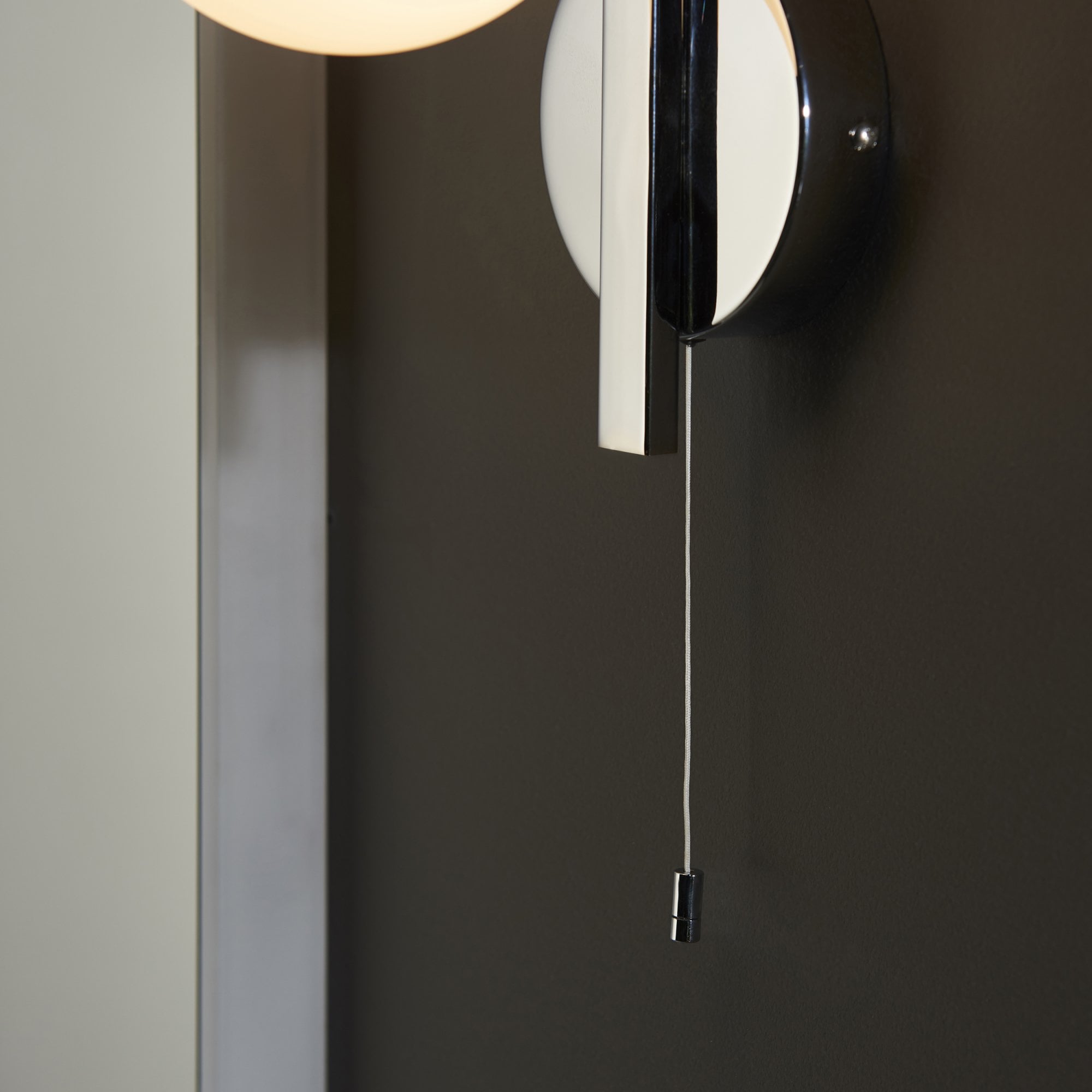 Bathroom 1 Light Wall  Light Chrome Plate & Matt Opal Glass