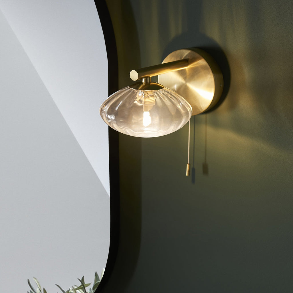 97182 Bathroom 1 Light Wall Light Satin Brass Plate & Clear Ribbed Glass