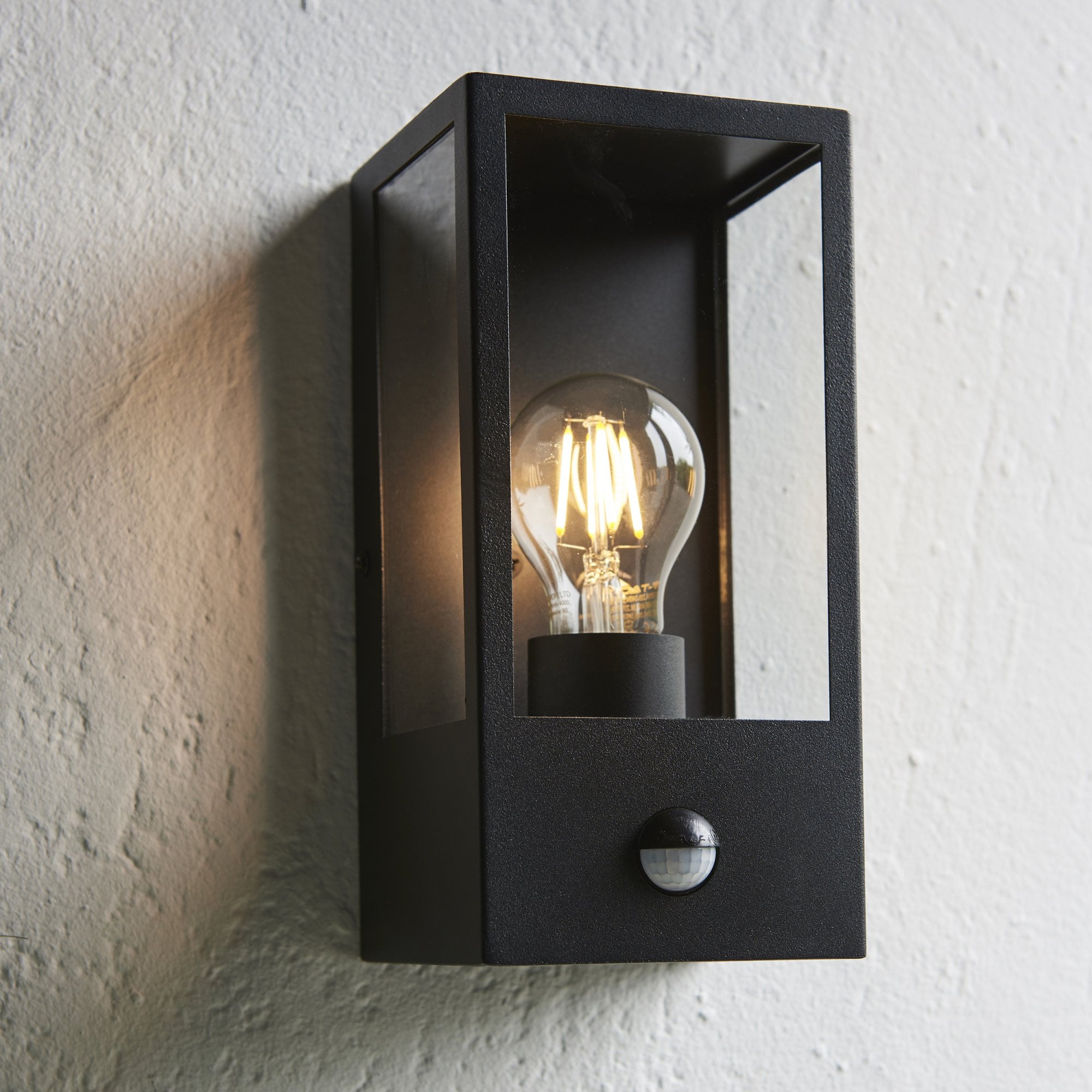 94995 Oxford PIR Outdoor 1 Light Wall Light Matt Black & Clear Glass