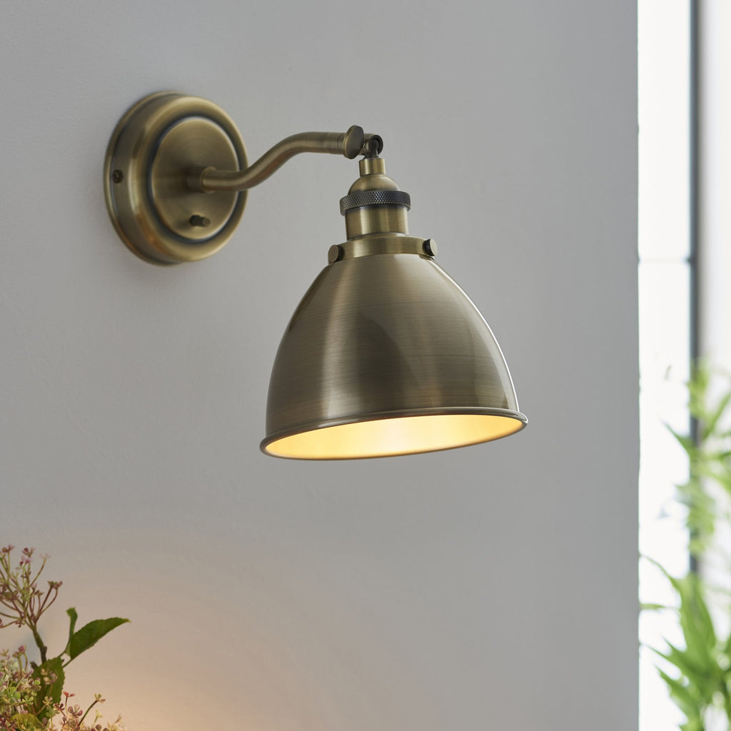 98746 Franklin 1 Light Wall Light Antique Brass Plate (S)