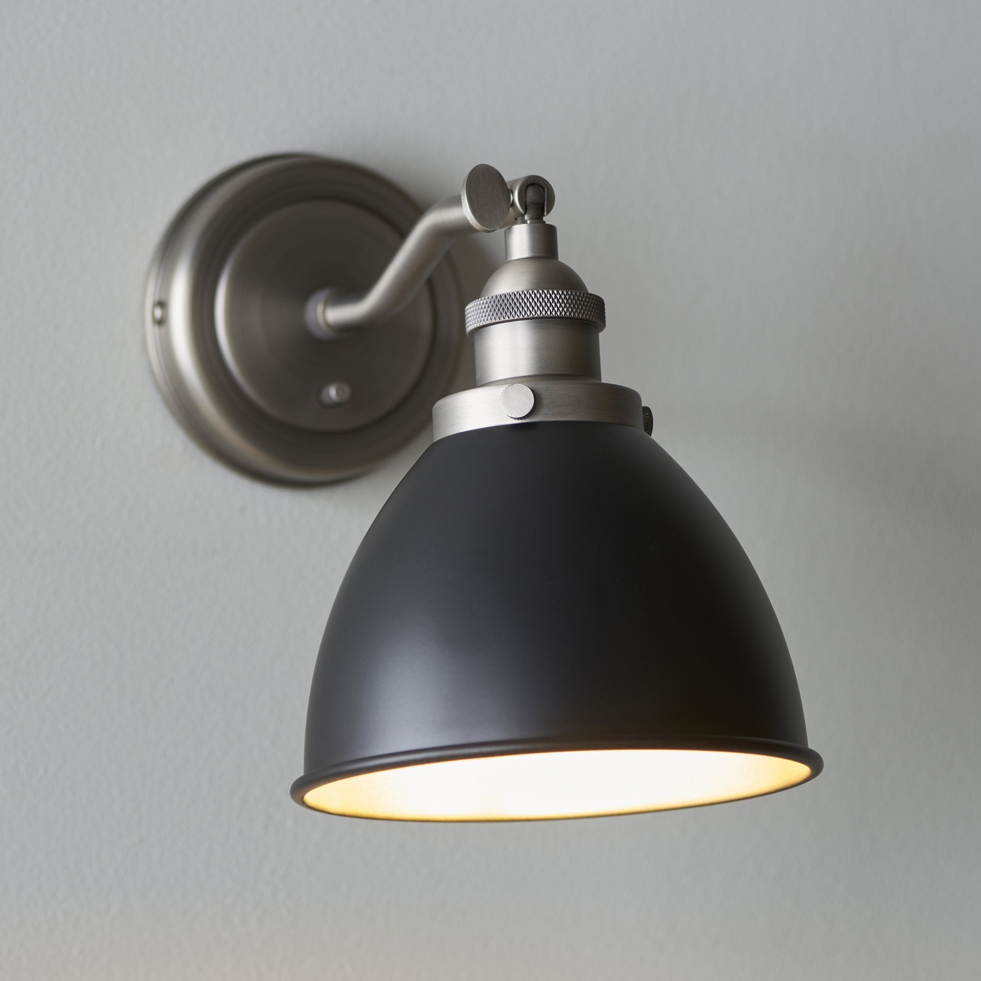 98751 Franklin 1 Light Wall Light Aged Pewter Plate & Matt Black Paint