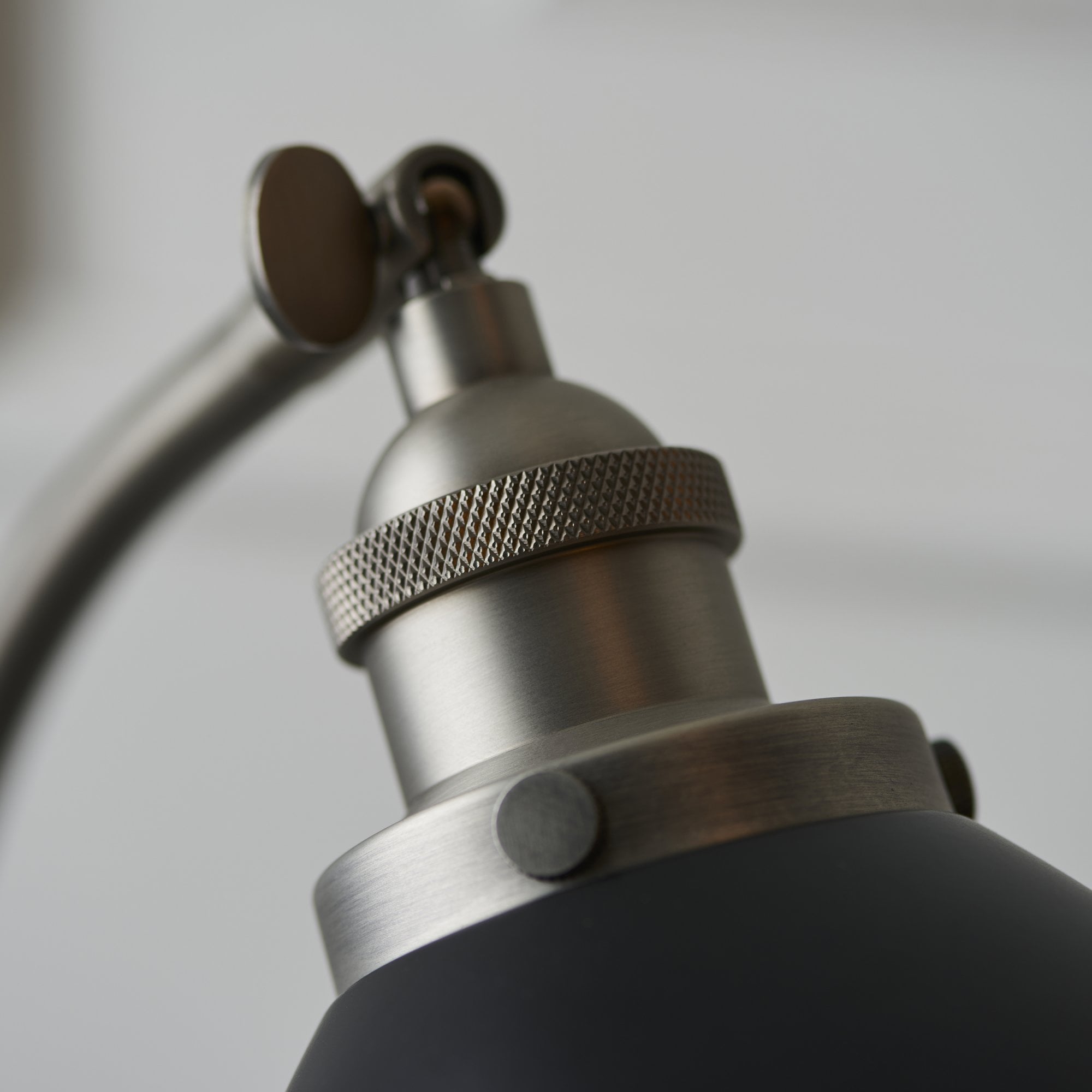 98752 Franklin 1 Light Table Lamp Aged Pewter Plate & Matt Black Paint