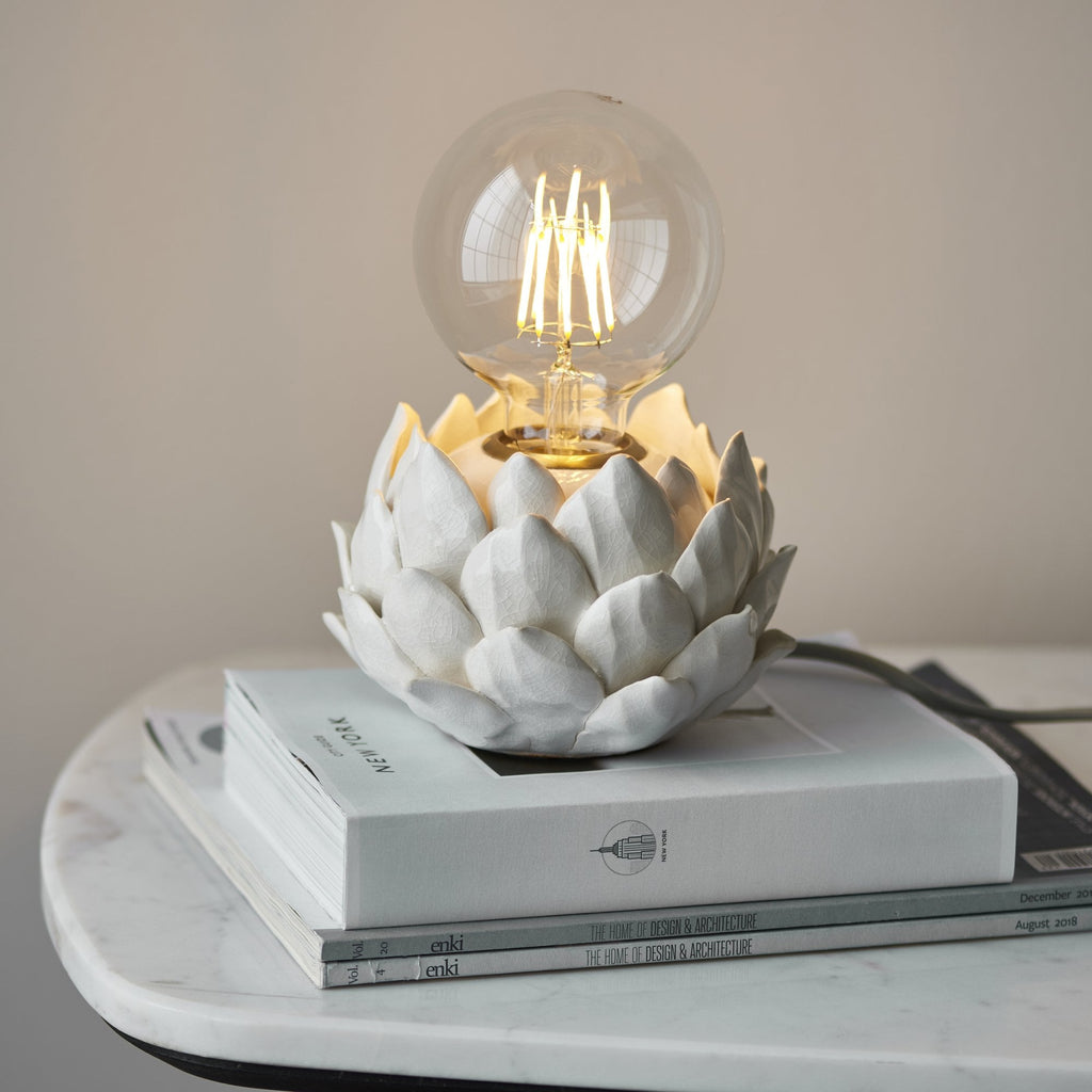 99147 Artichoke 1 Light Table Lamp Oatmeal Crackle Glaze & Antique Brass Plate
