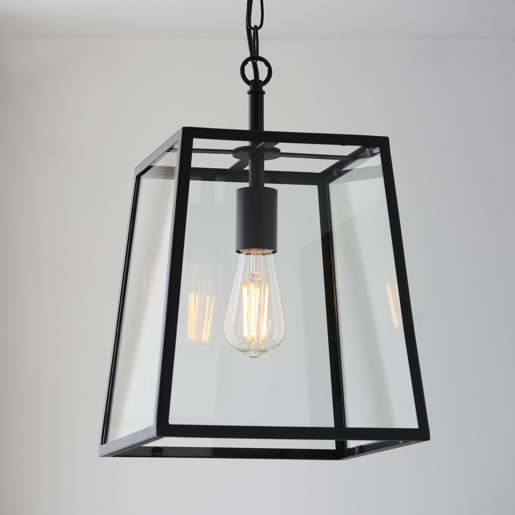 101541 Hurst 1 Light Pendant Matt Black & Clear Glass