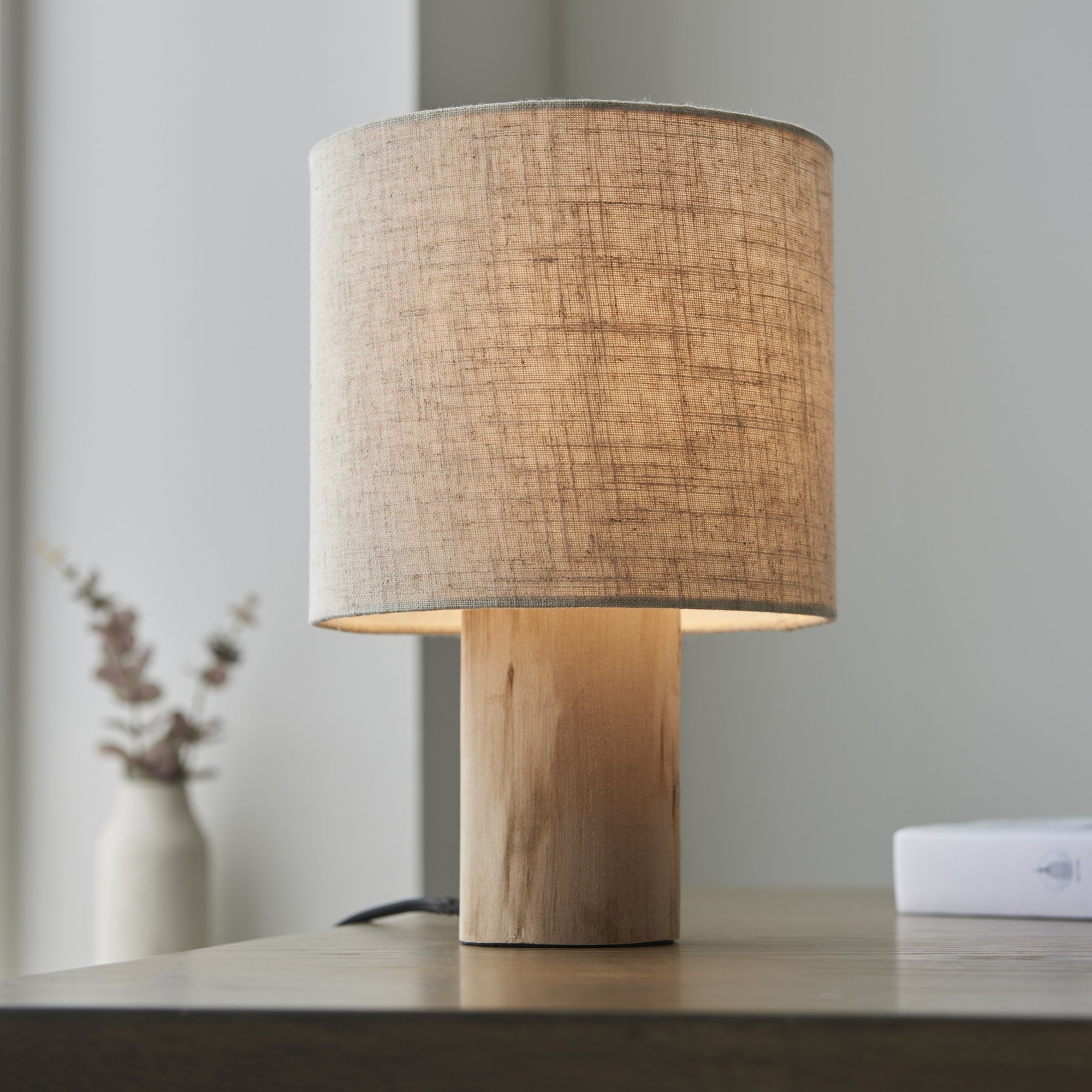 101680 Durban 1 Light Table Lamp Natural Eucalyptus Wood & Natural Linen