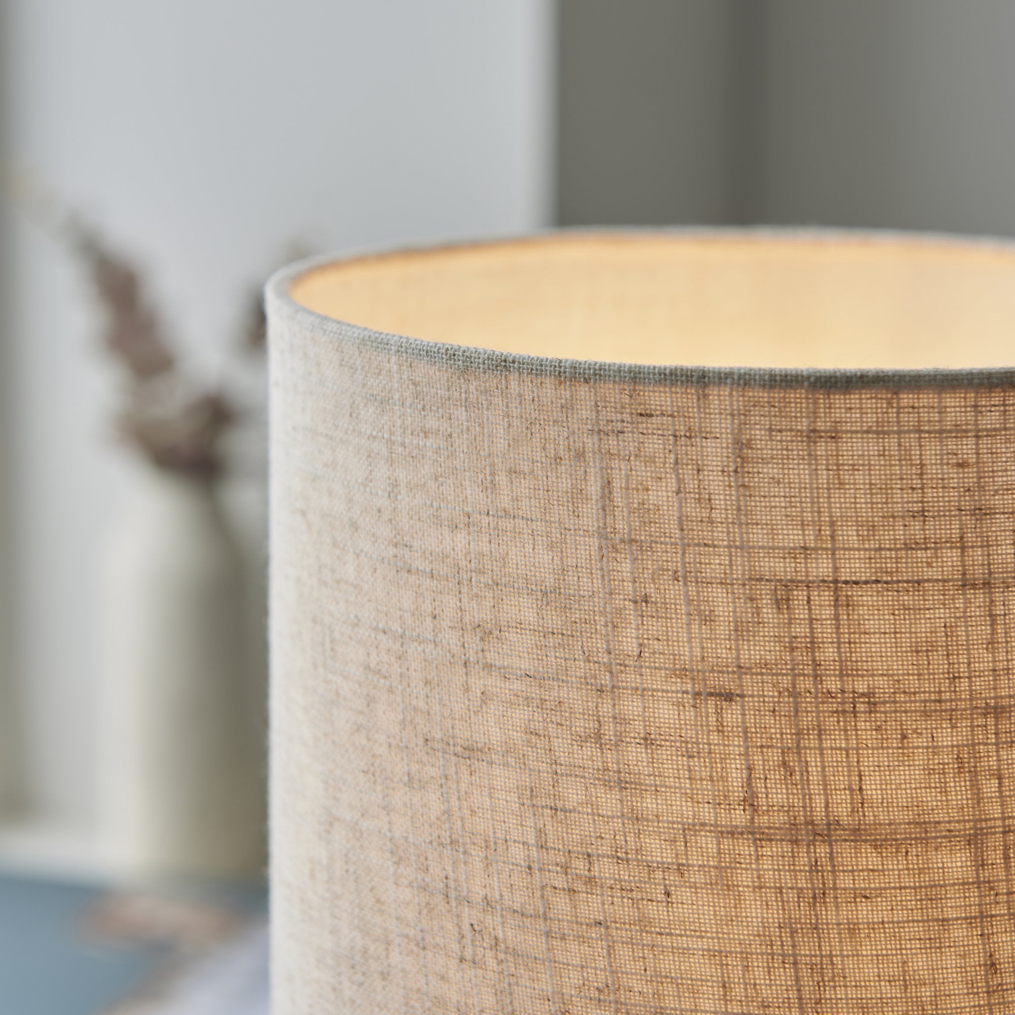 101680 Durban 1 Light Table Lamp Natural Eucalyptus Wood & Natural Linen