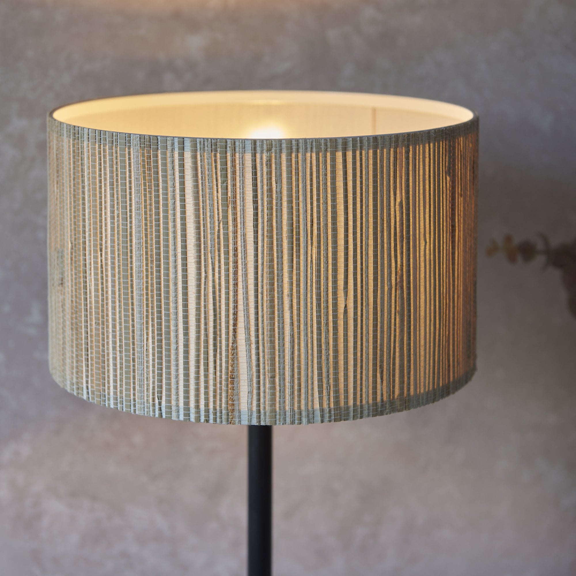 101693 Longshore 1 Light Table Lamp Natural Seagrass & Matt Black