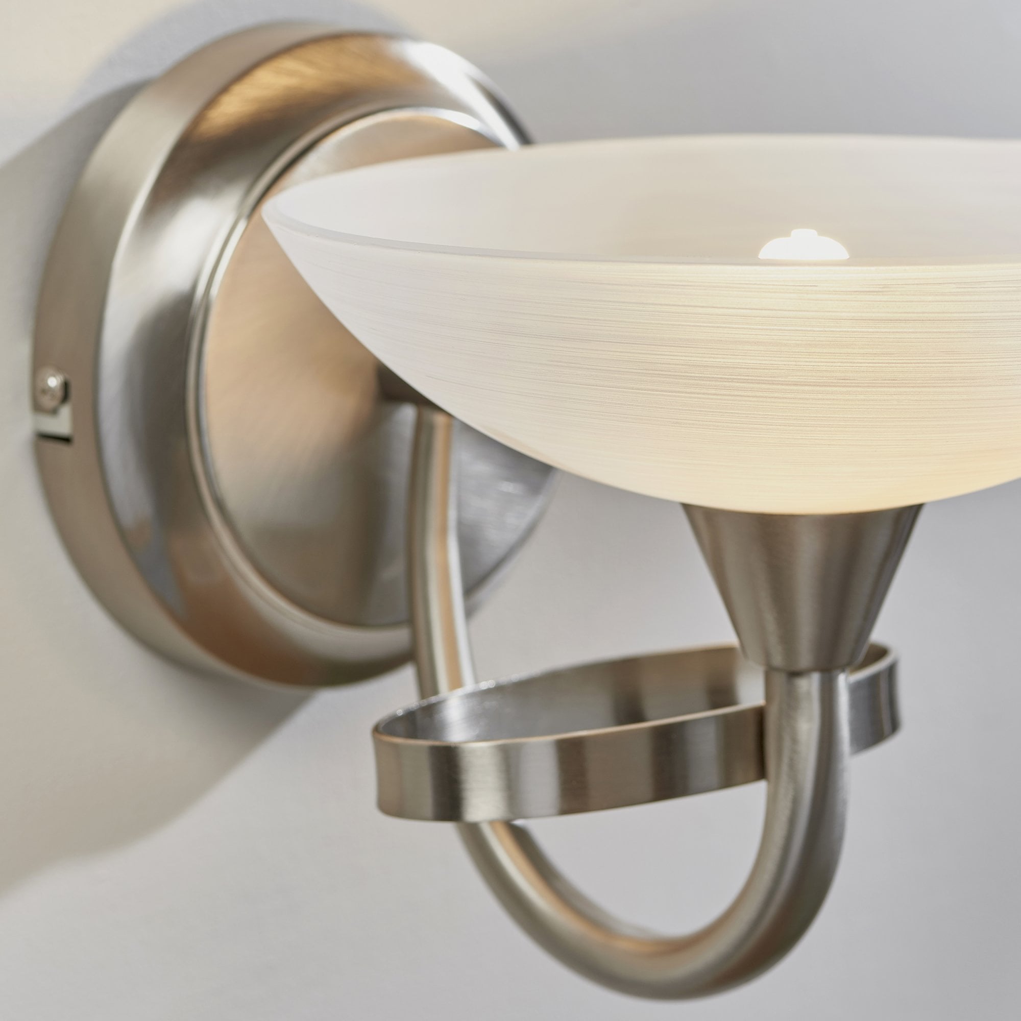 CAGNEY-1WBSC 1 Light Wall Bracket In Satin Chrome