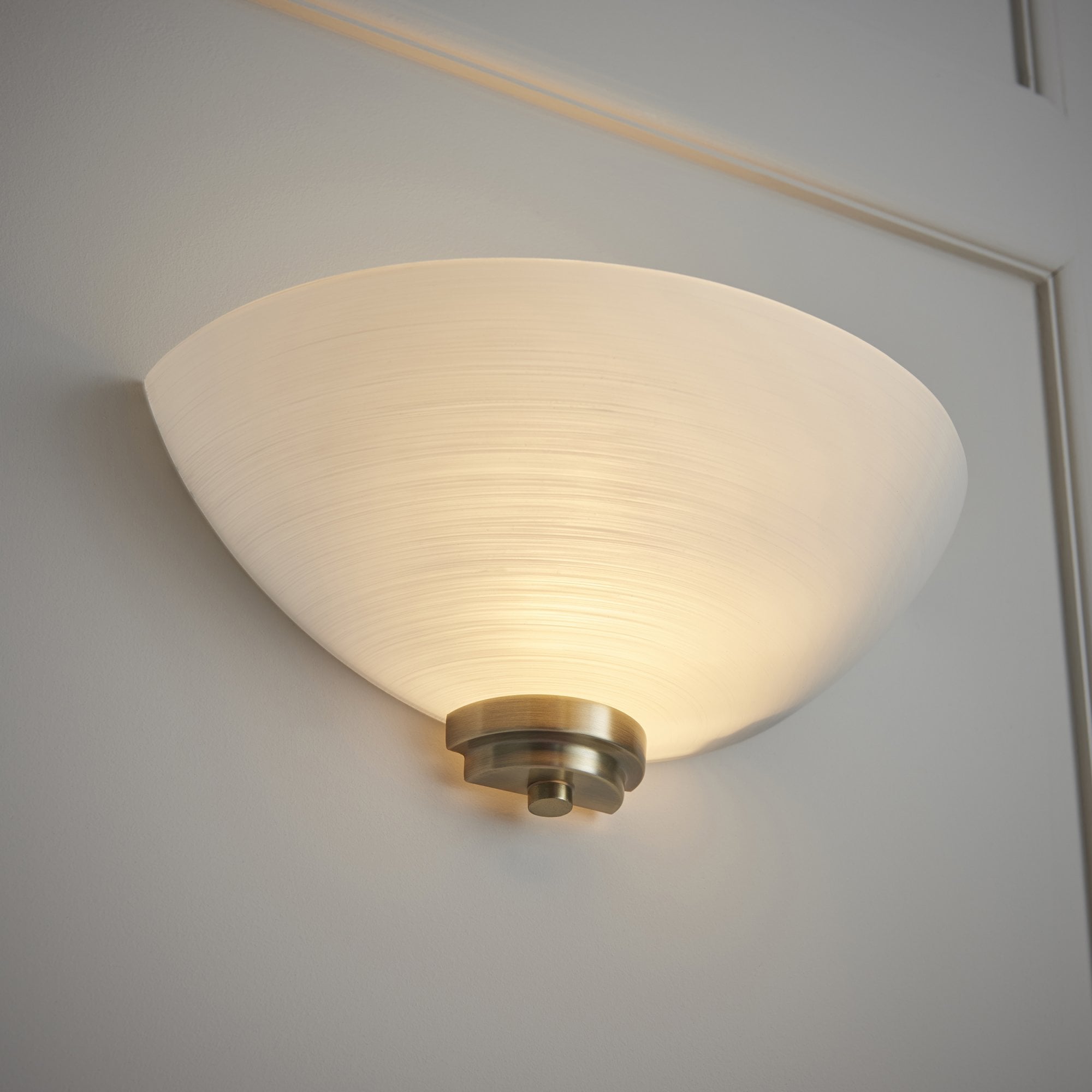 WELLES-1WBAB 1 Light Wall Light In Antique Brass