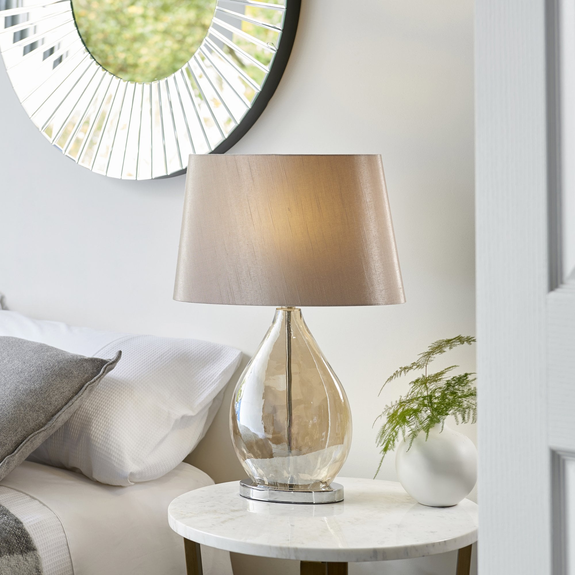 KEW-TLGO Table Lamp Gold Glass