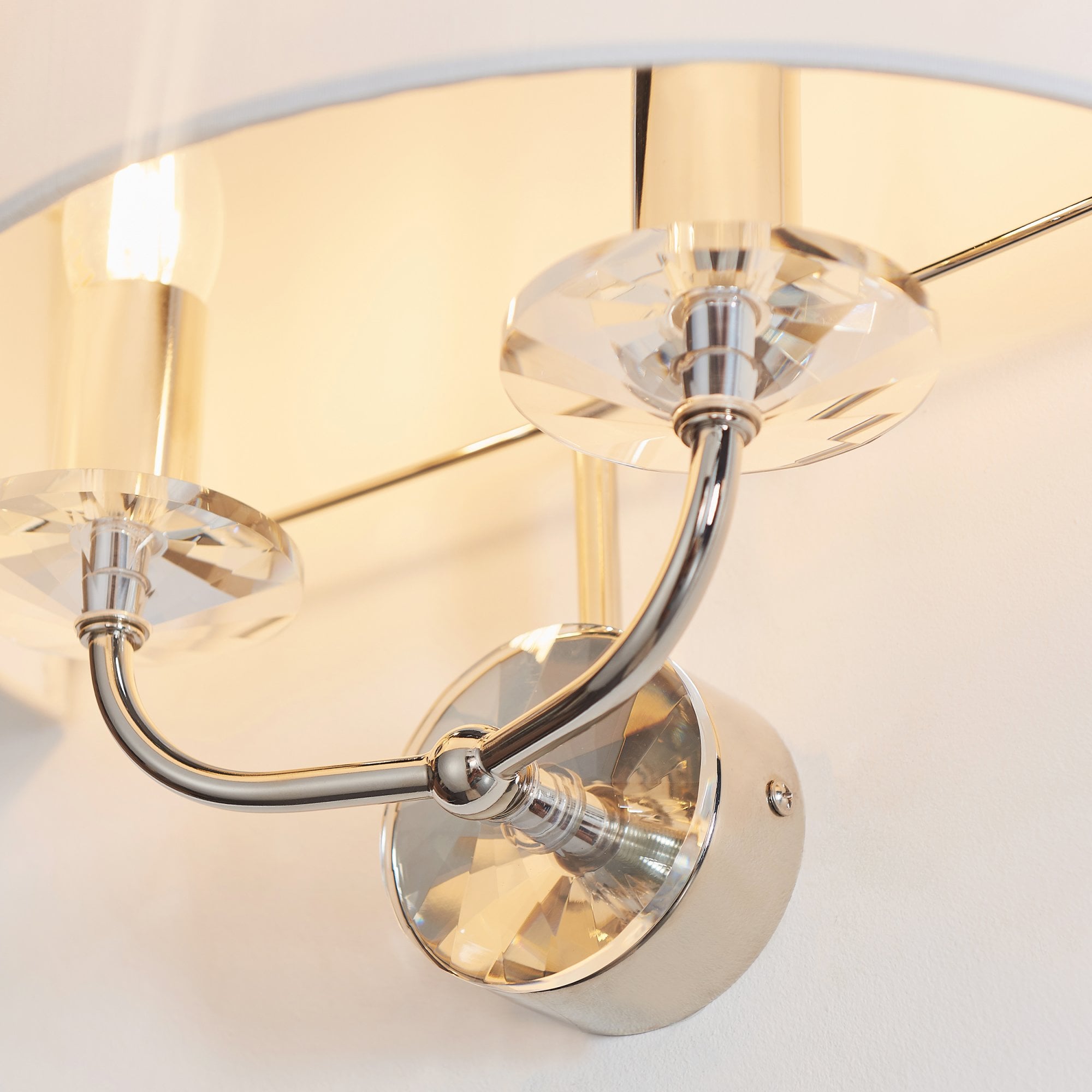 60180 Nixon Indoor Wall Shade