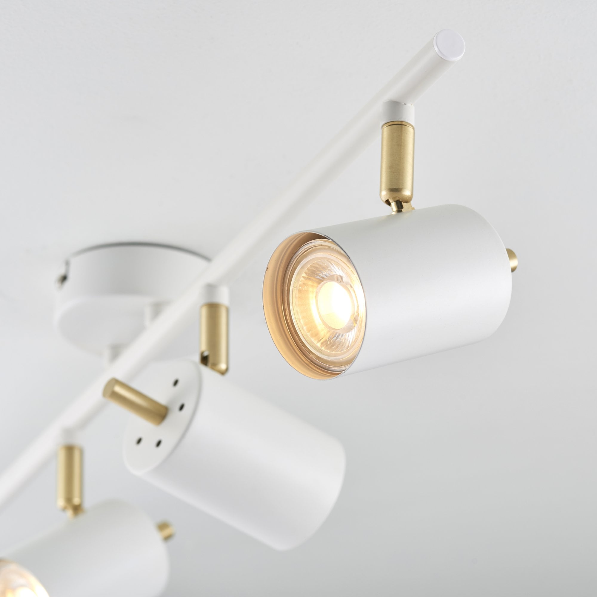59933 Gull Indoor LED Spot Light Bar