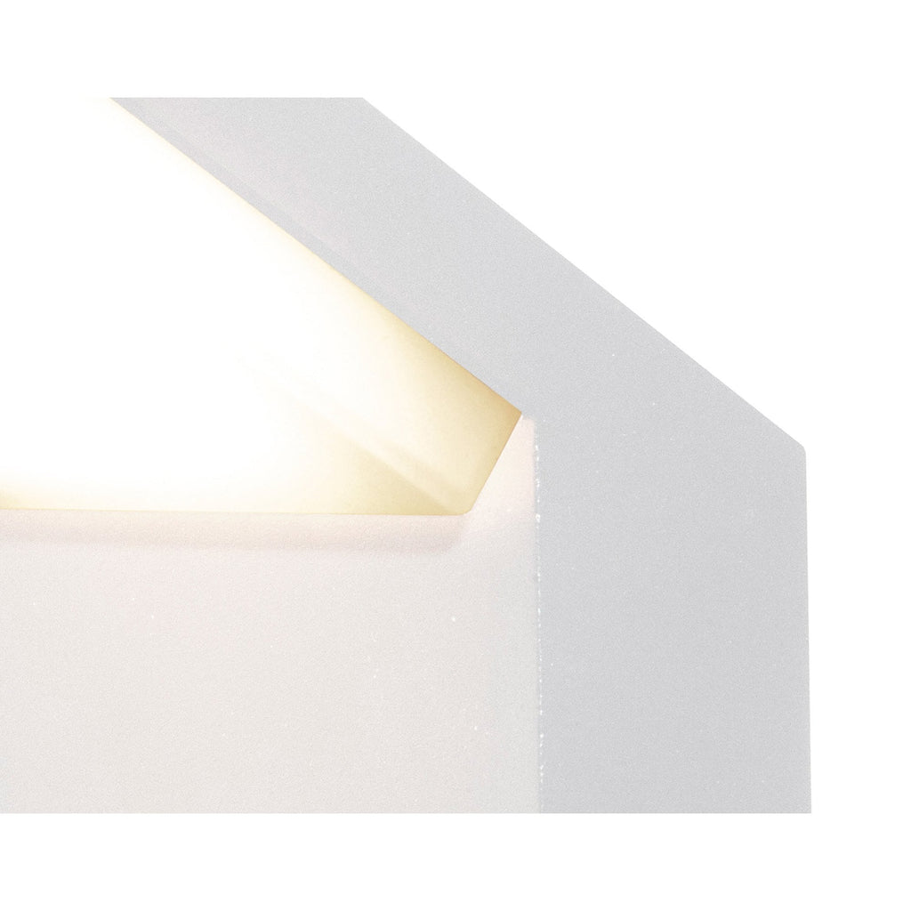 M7046 Alpine Outdoor Wall Lamp 6W LED White