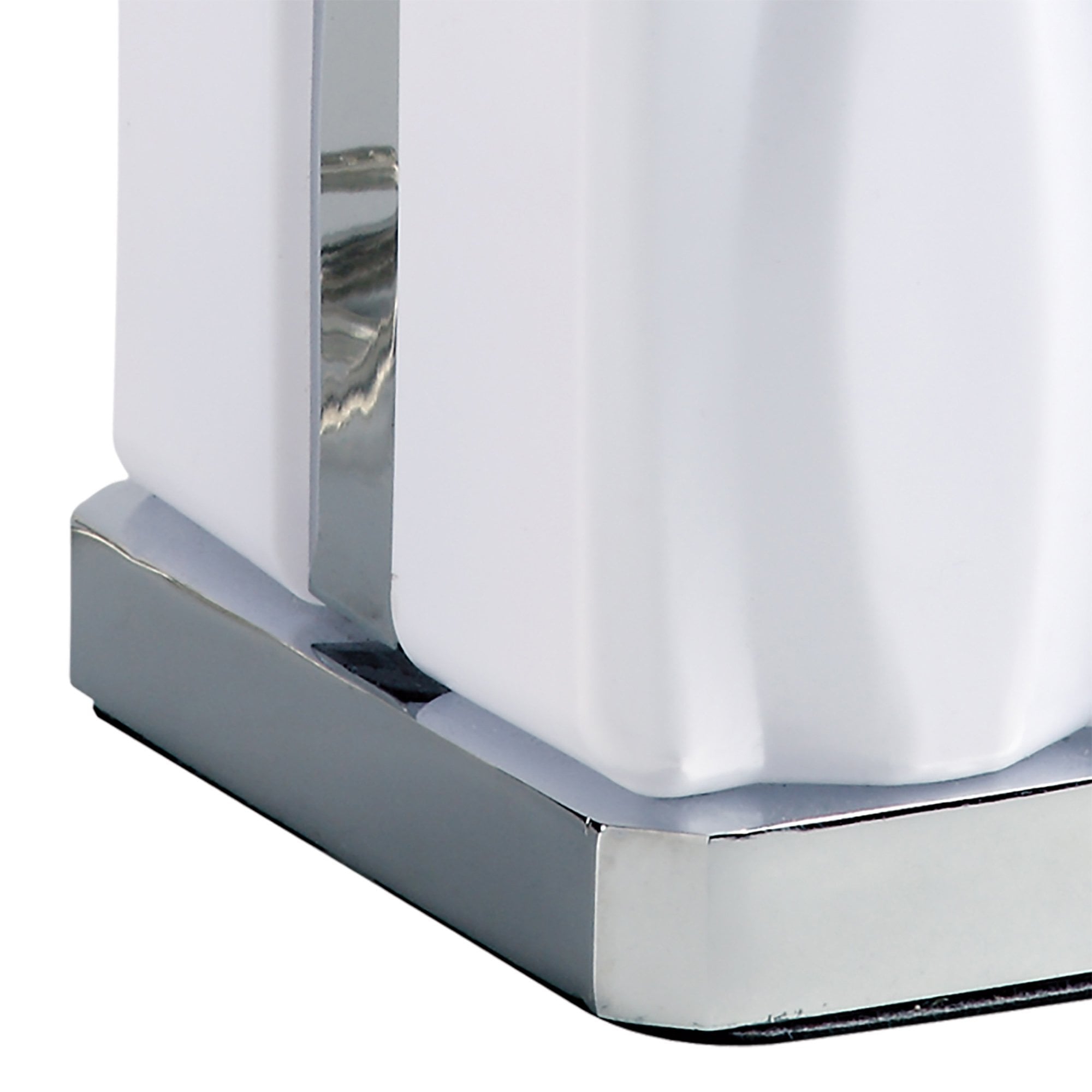 M5046 Arena Bathroom Table Lamp 8W LED White IP20 Polished Chrome/White Acrylic
