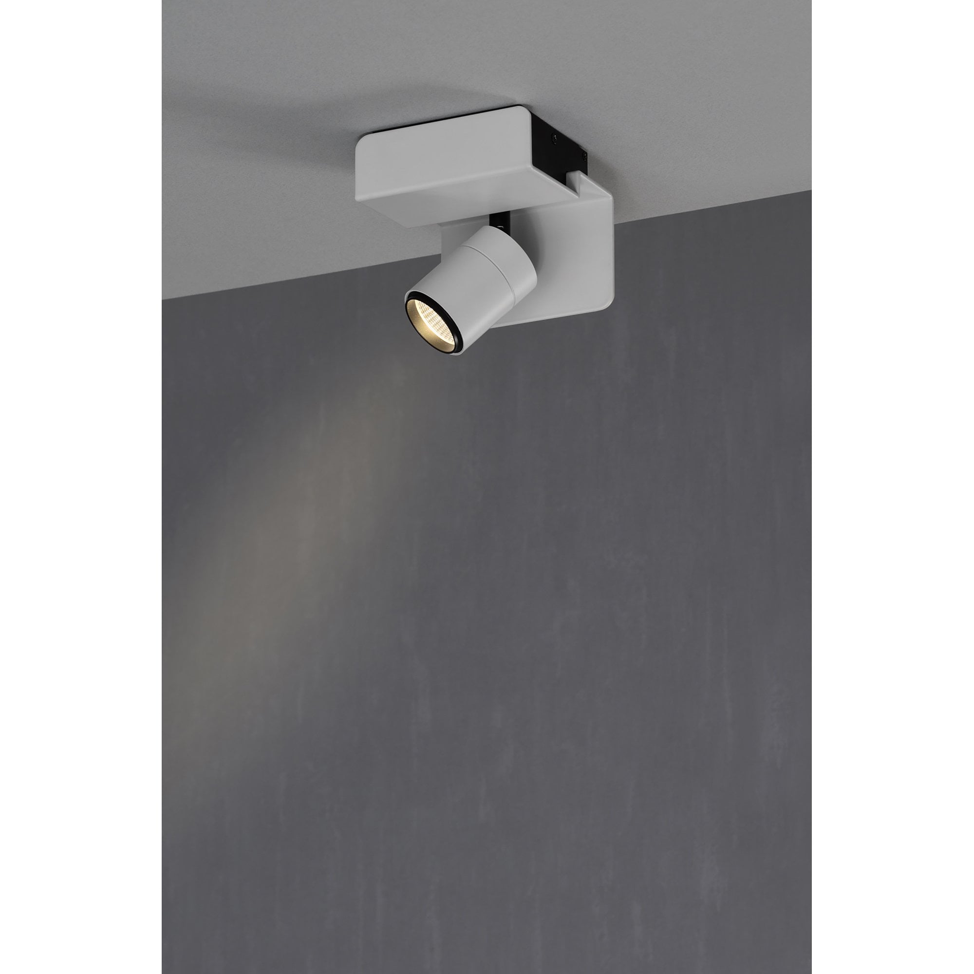 M5718 Bocaray Surface Mounted Spot / Wall Light 1 x 7W LED Matt White / Black