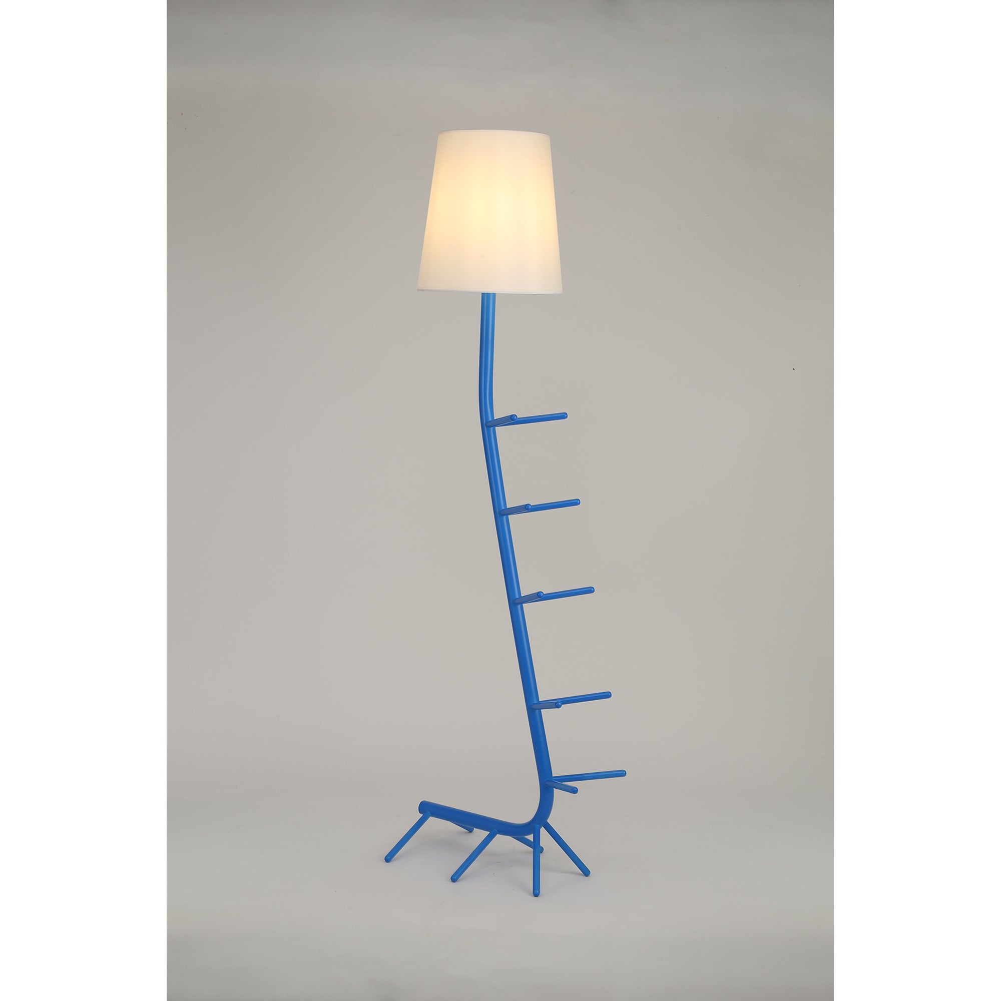 M7257 Centipede Floor Lamp Shade 1 Light Blue / White