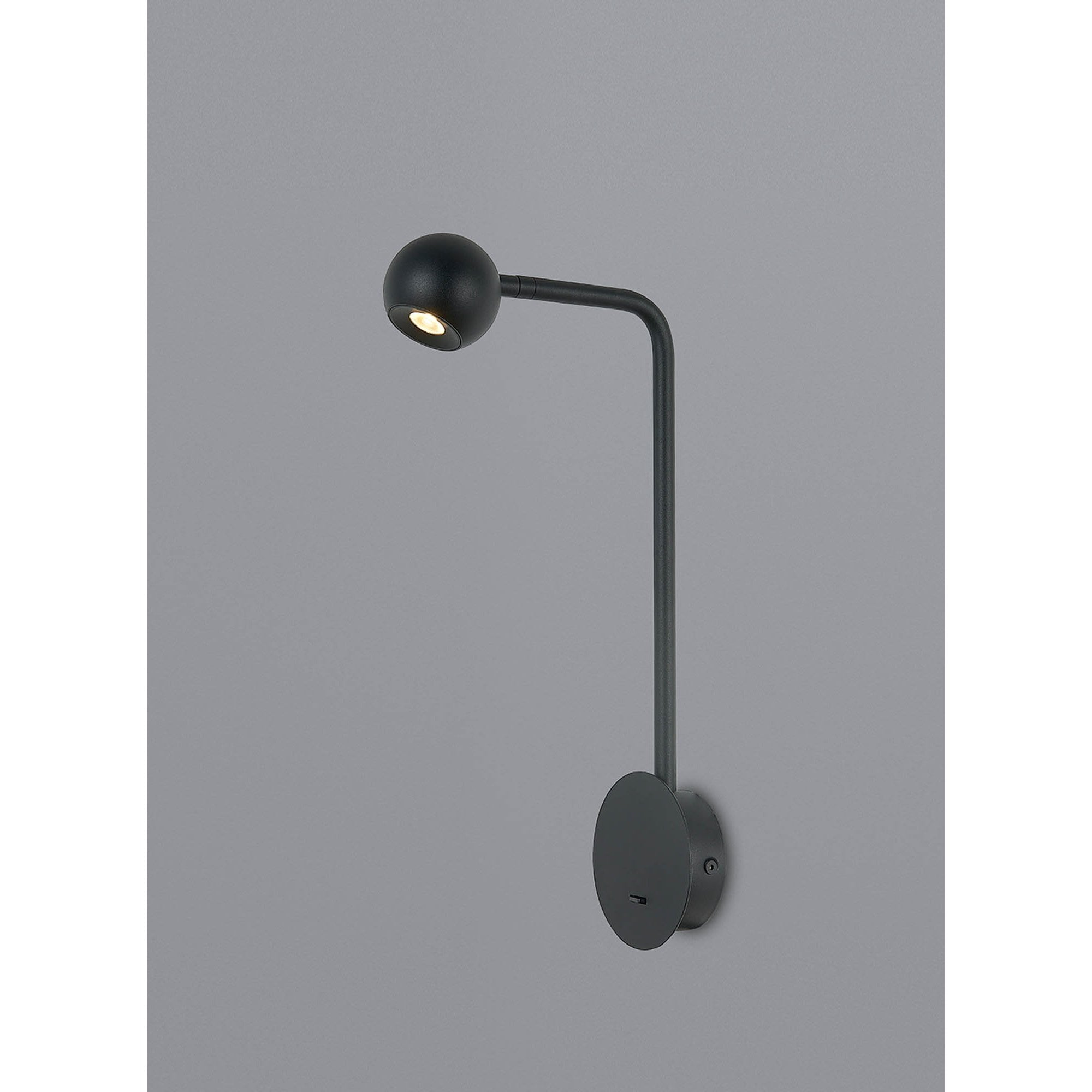 M7514 Eyes Wall Lamp Switched 6W LED Sand Black