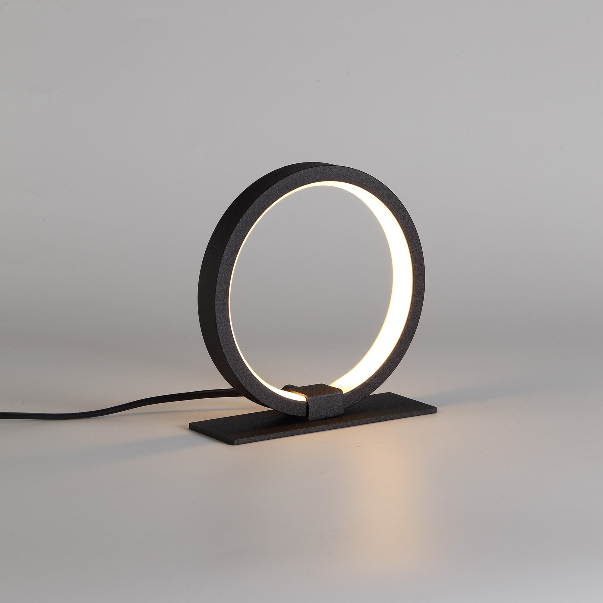 M7145 Kitesurf Table Lamp 8W LED Black