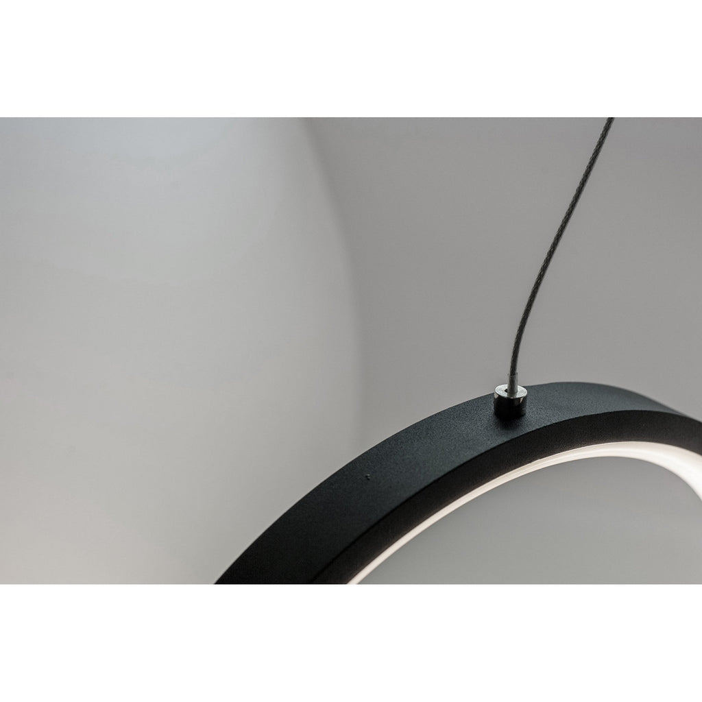 M7140 Kitesurf Centre Loop Linear Pendant 50W LED Black
