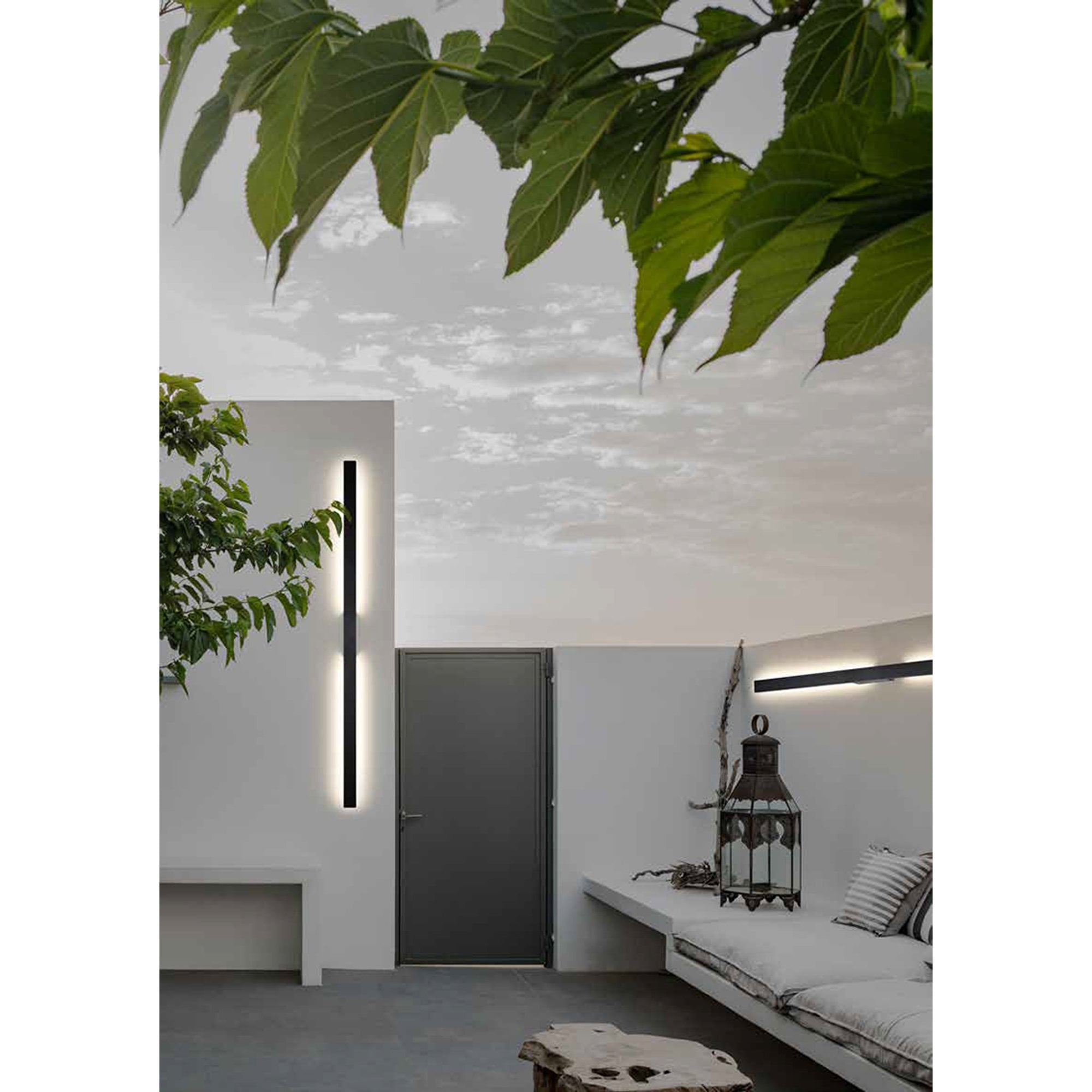 M7990 Lotus Outdoor 1.2m Wall Lamp 18W LED White