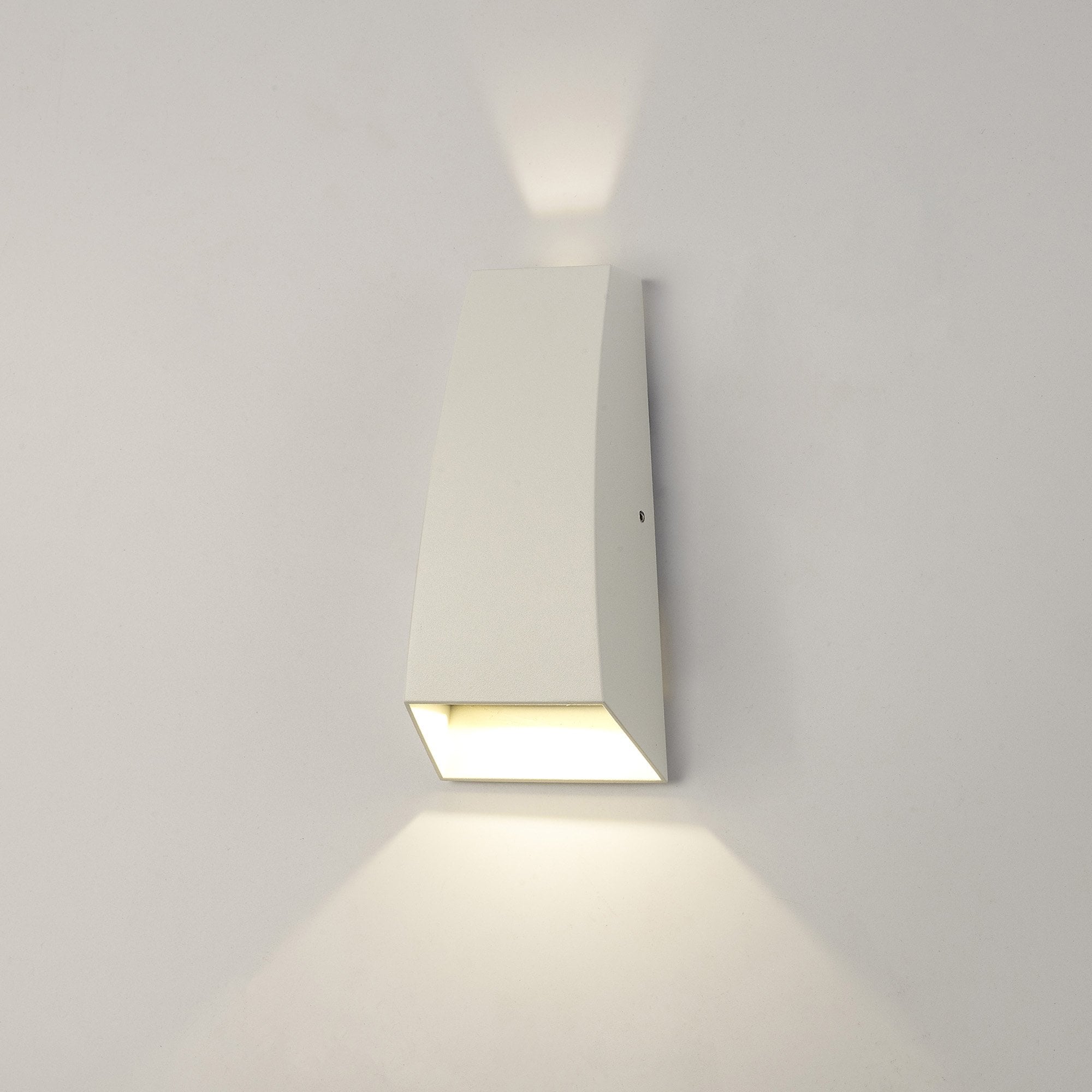 M6543 Jackson Outdoor Wall Lamp 6W LED Sand White