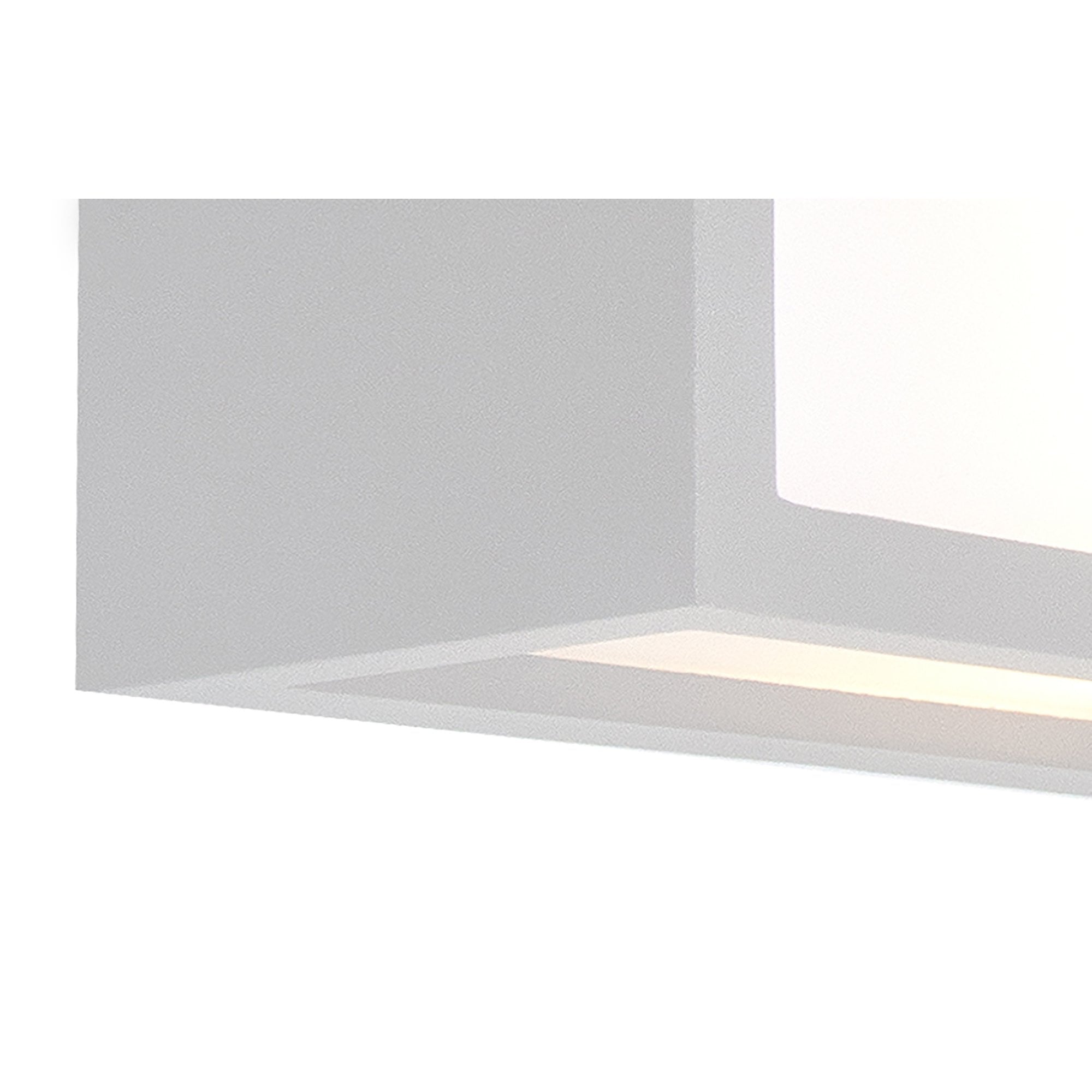 M7051 Utah Outdoor Wall Lamp 1 Light White