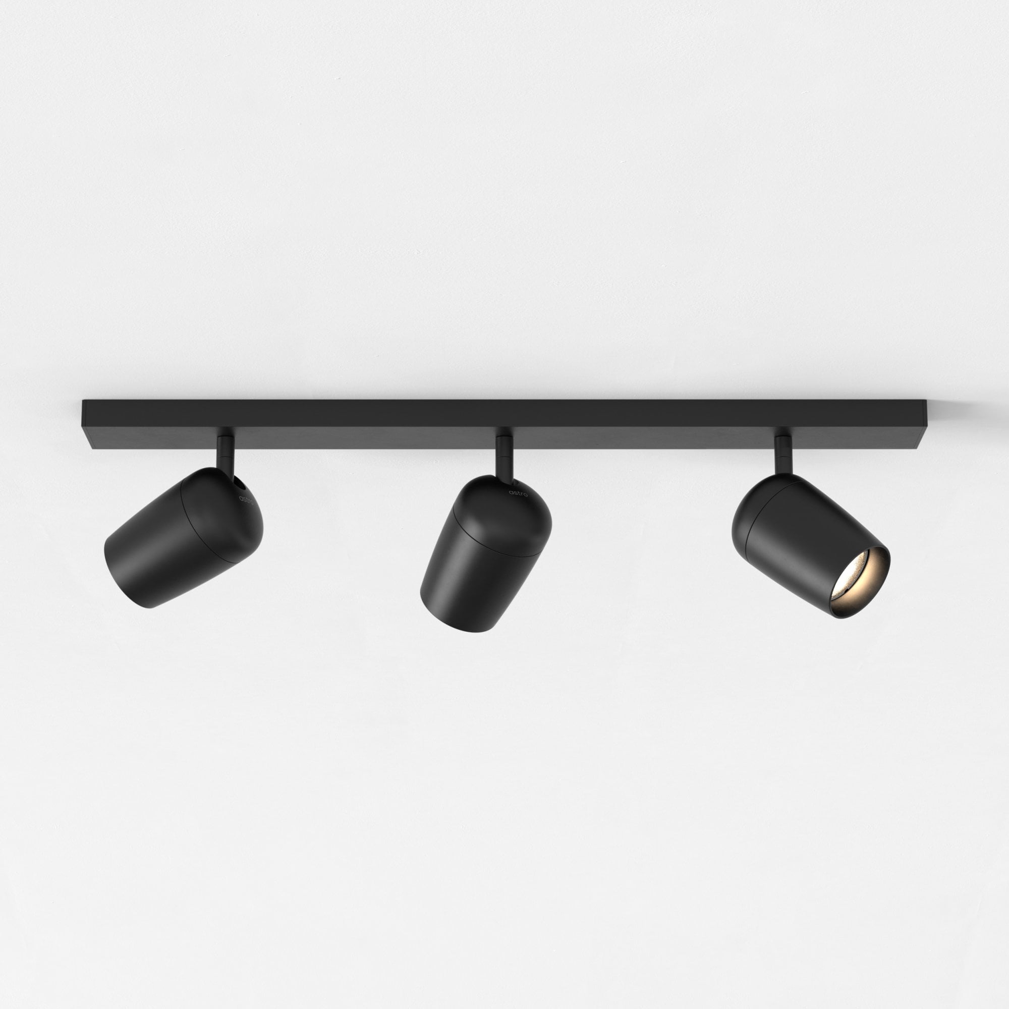 1478006 Koto Three Bar Spotlight Matt Black