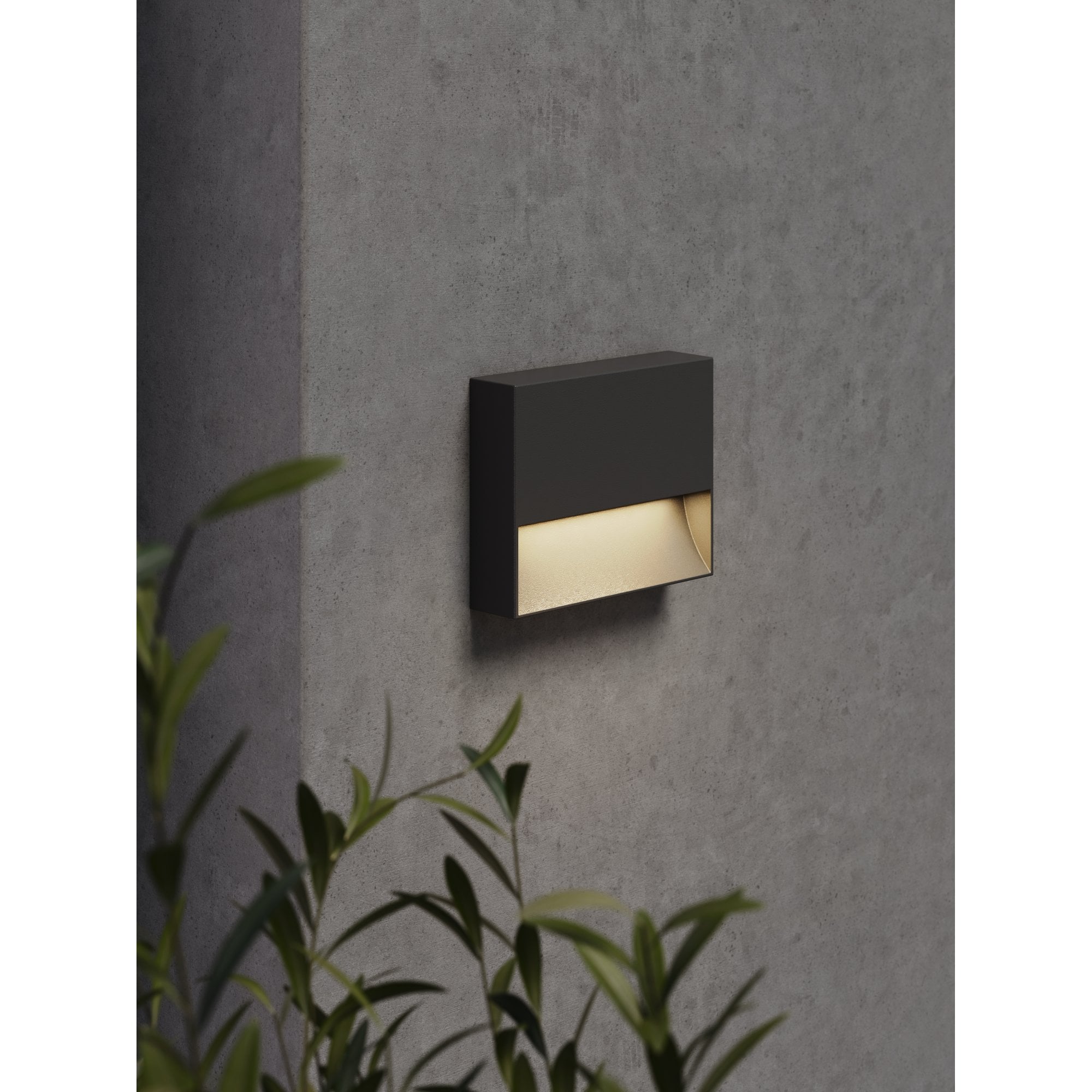 1466001 Mori 140 LED Outdoor Marker Light Textured Black