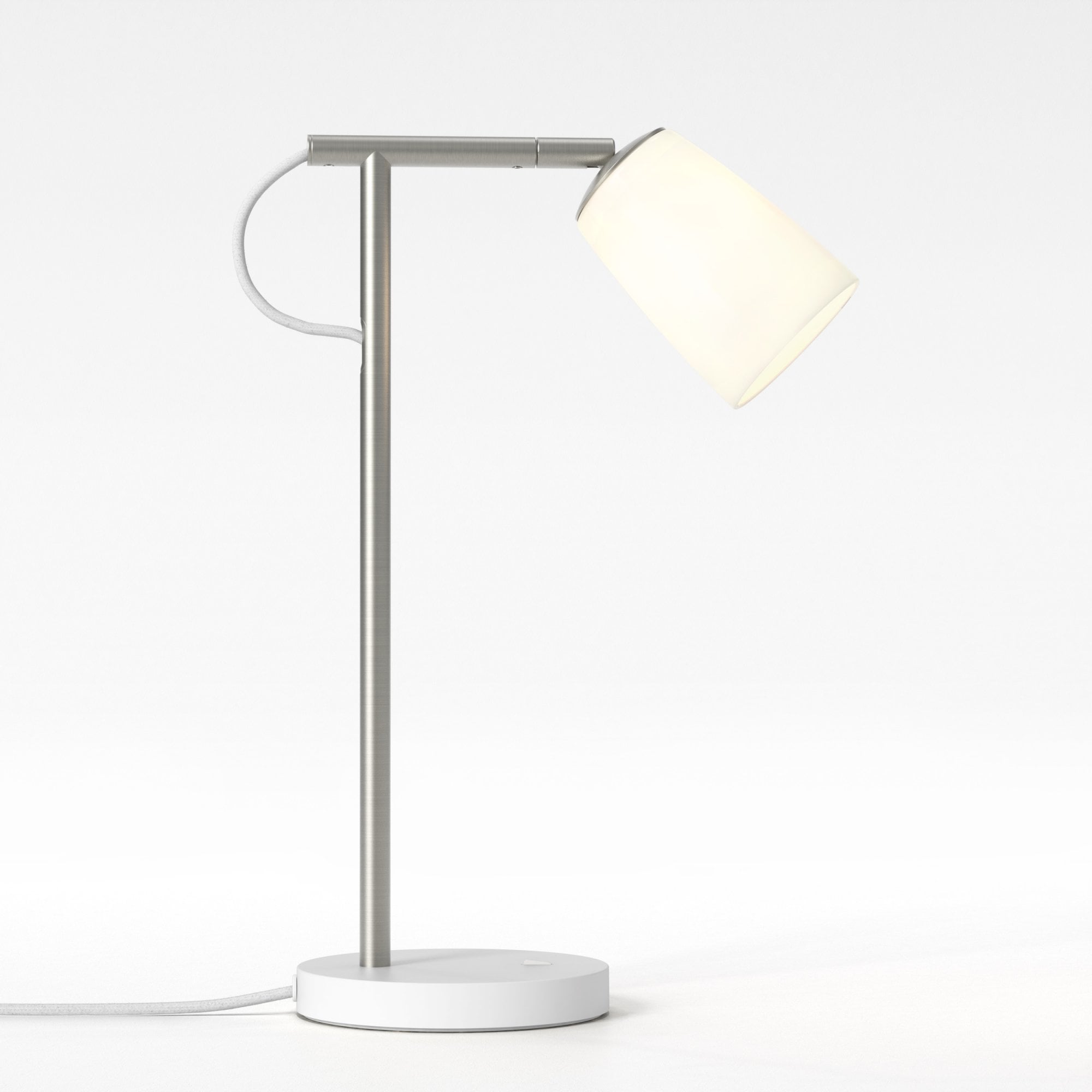 1467003 Carlton Desk Table Light Porcelain
