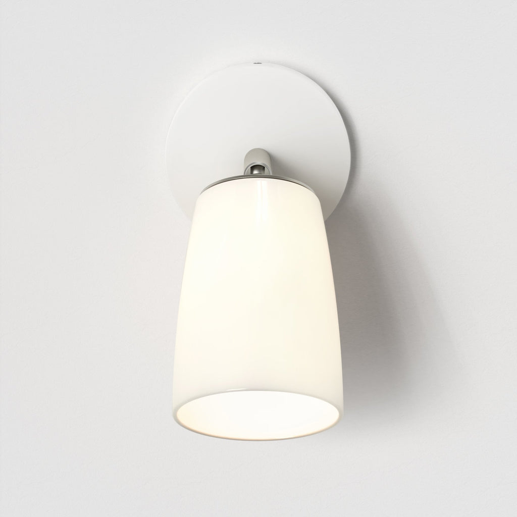 1467004 Carlton Wall Light Porcelain