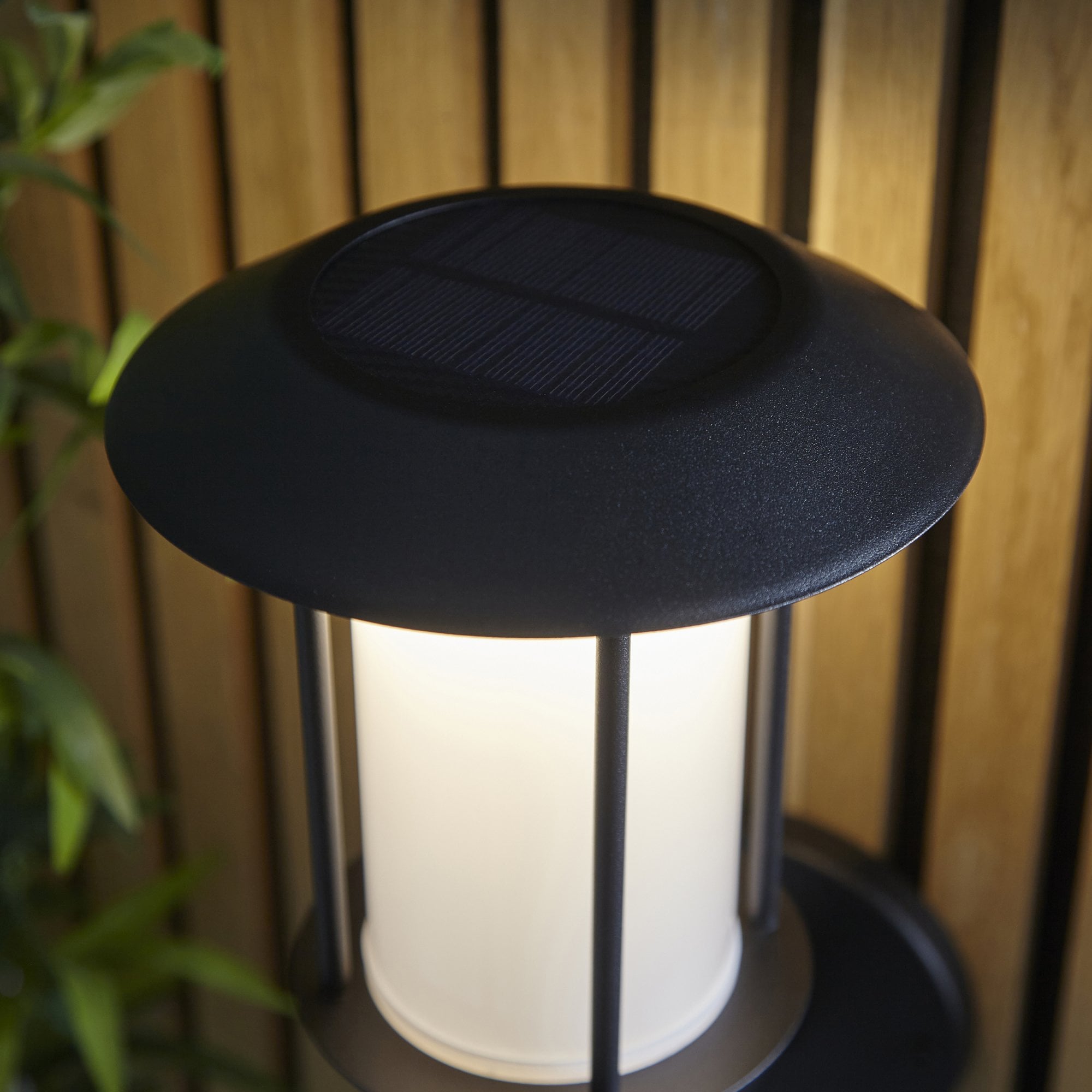 106467 Tarrow Outdoor 1 Light LED Wall Matt Black And White Pc (SD)