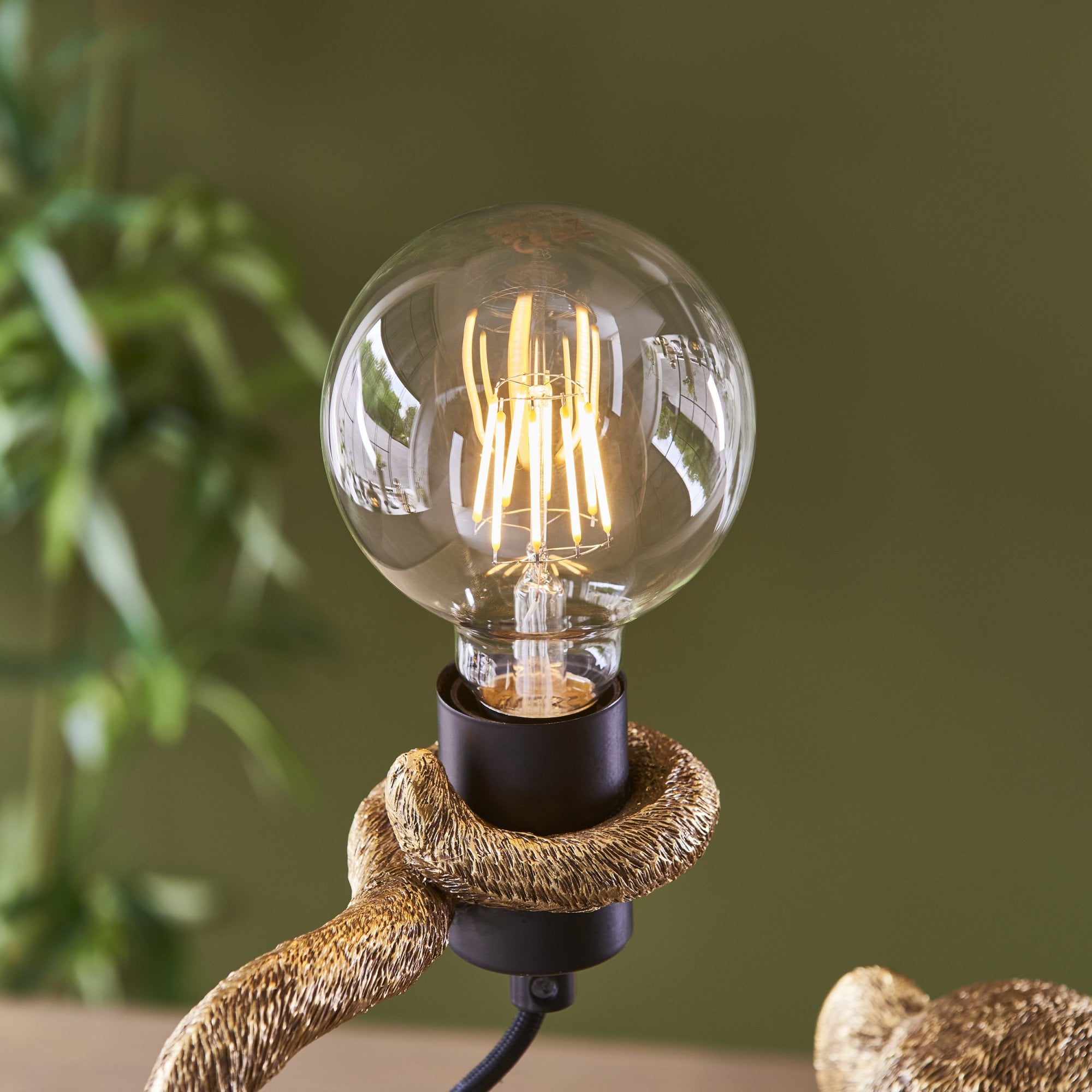 106792 Capuchin 1 Light Table Lamp Vintage Gold Paint And Matt Black