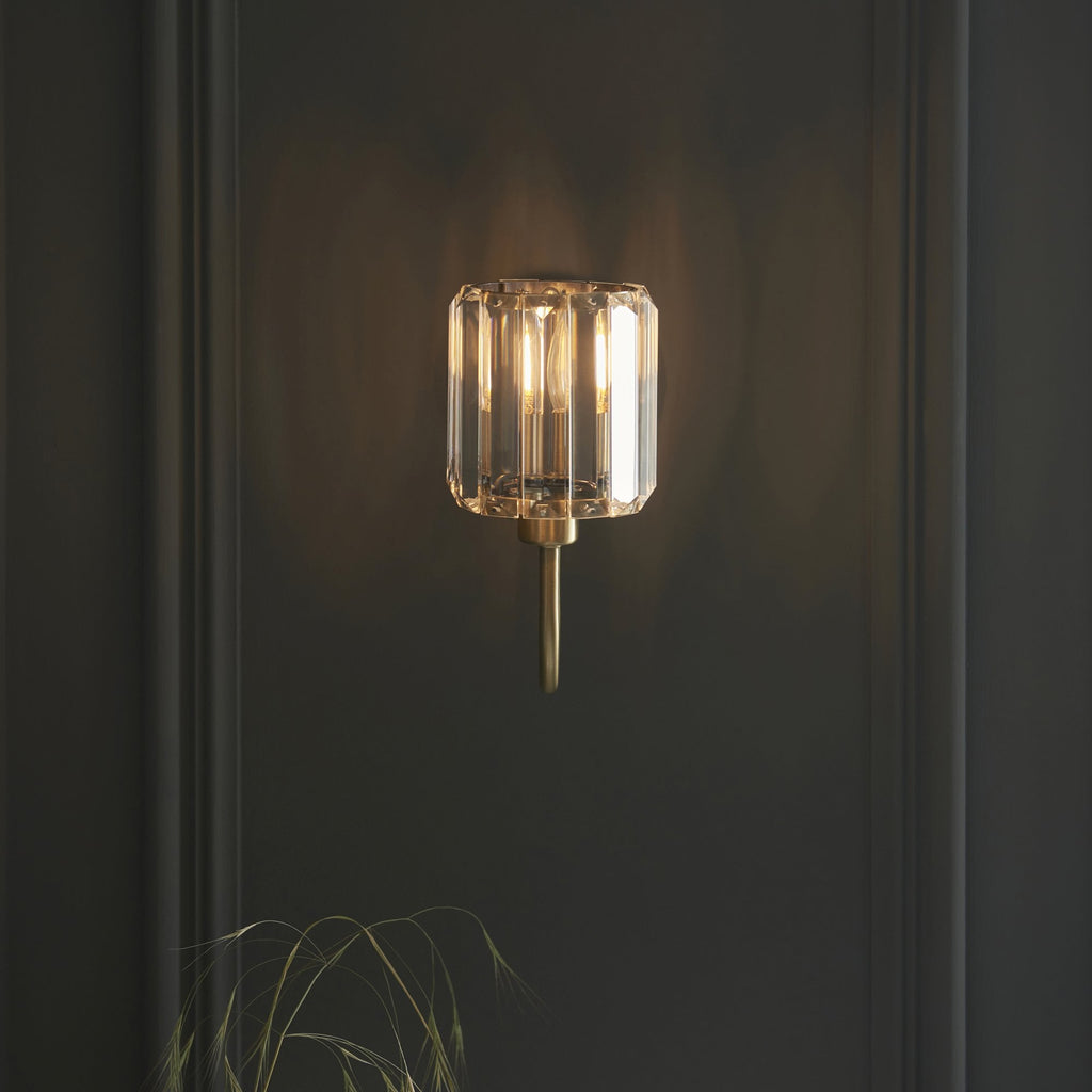 107803 Berenice 1 Light Wall Antique Brass Plate And Clear Glass